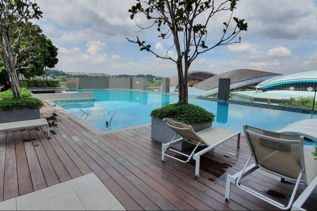 Cozy Home 4-5pax High-speed Wi-Fi 1 min walk Mega Mall photo 7