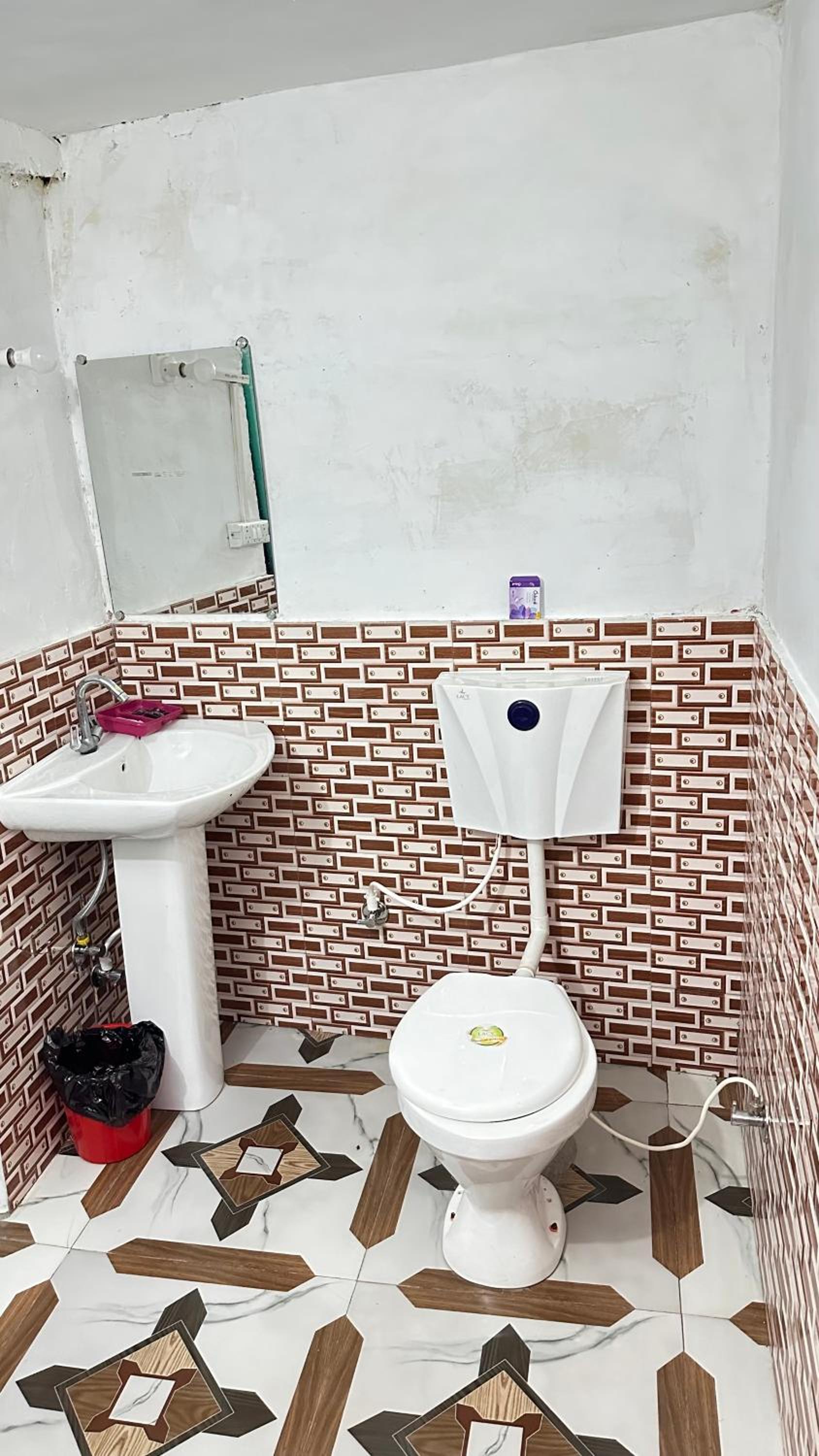 Jugran Homestay