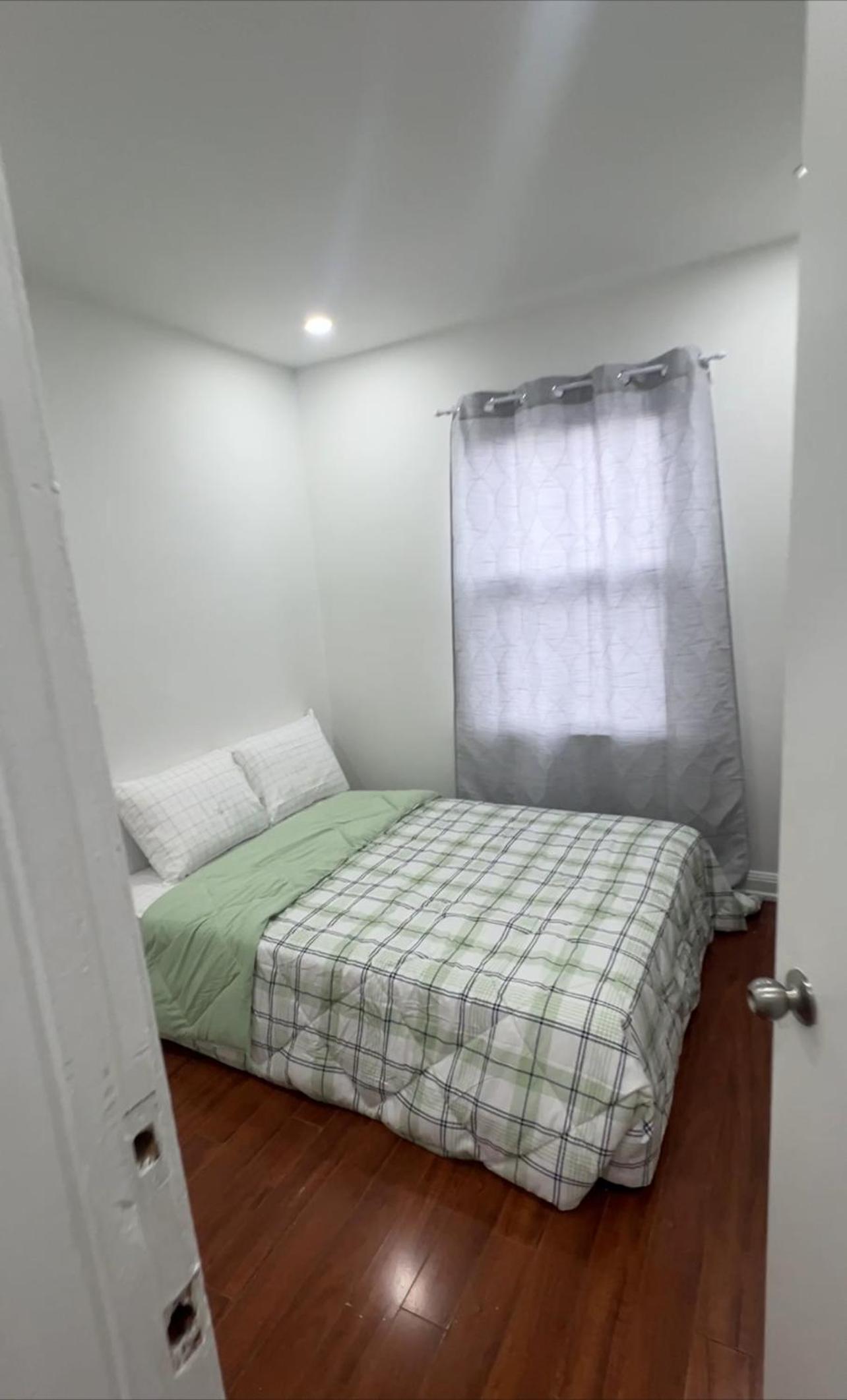 #1 Convvy-nient Residence!
