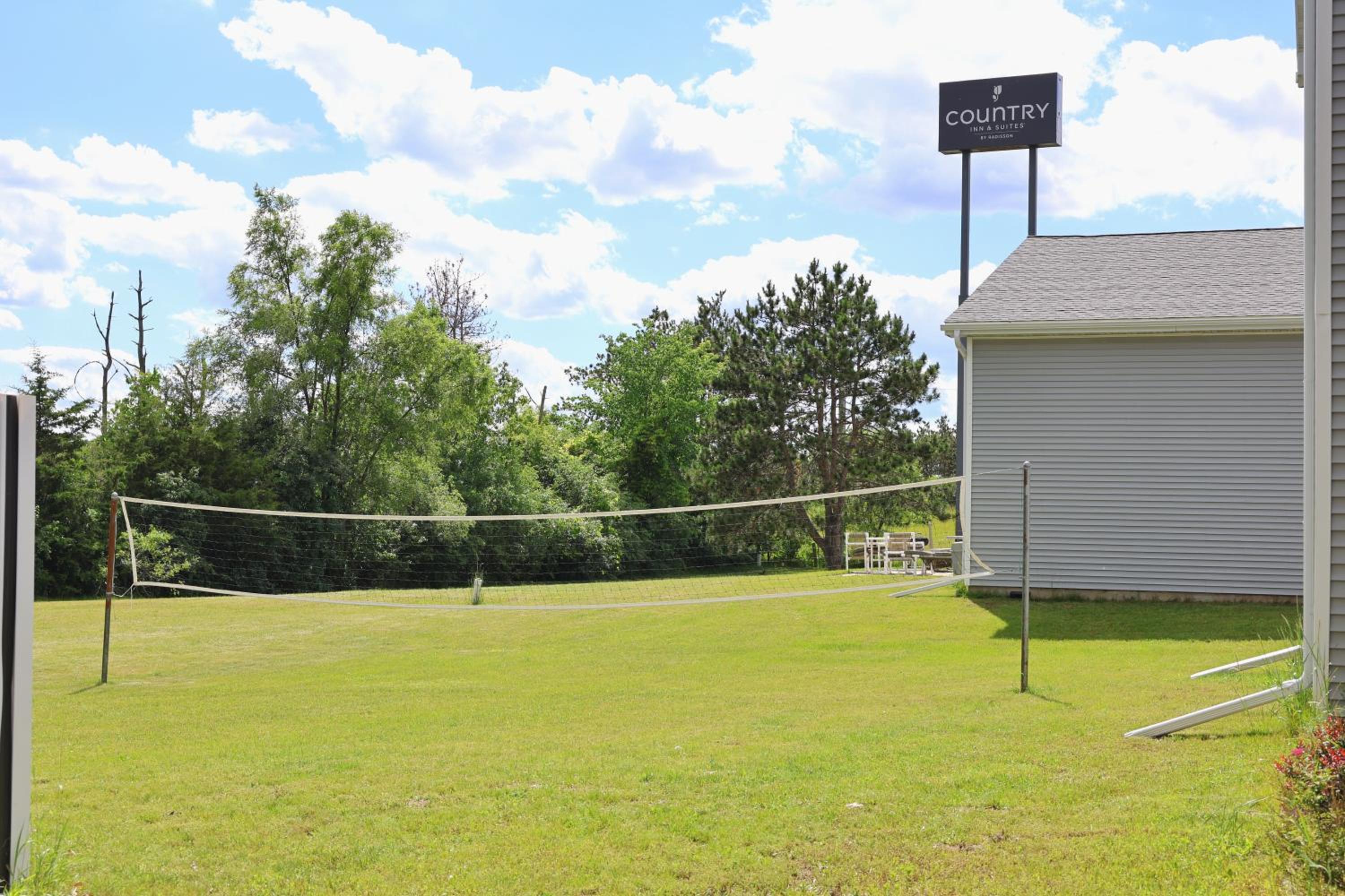 Country Inn & Suites by Radisson, Sparta, WI