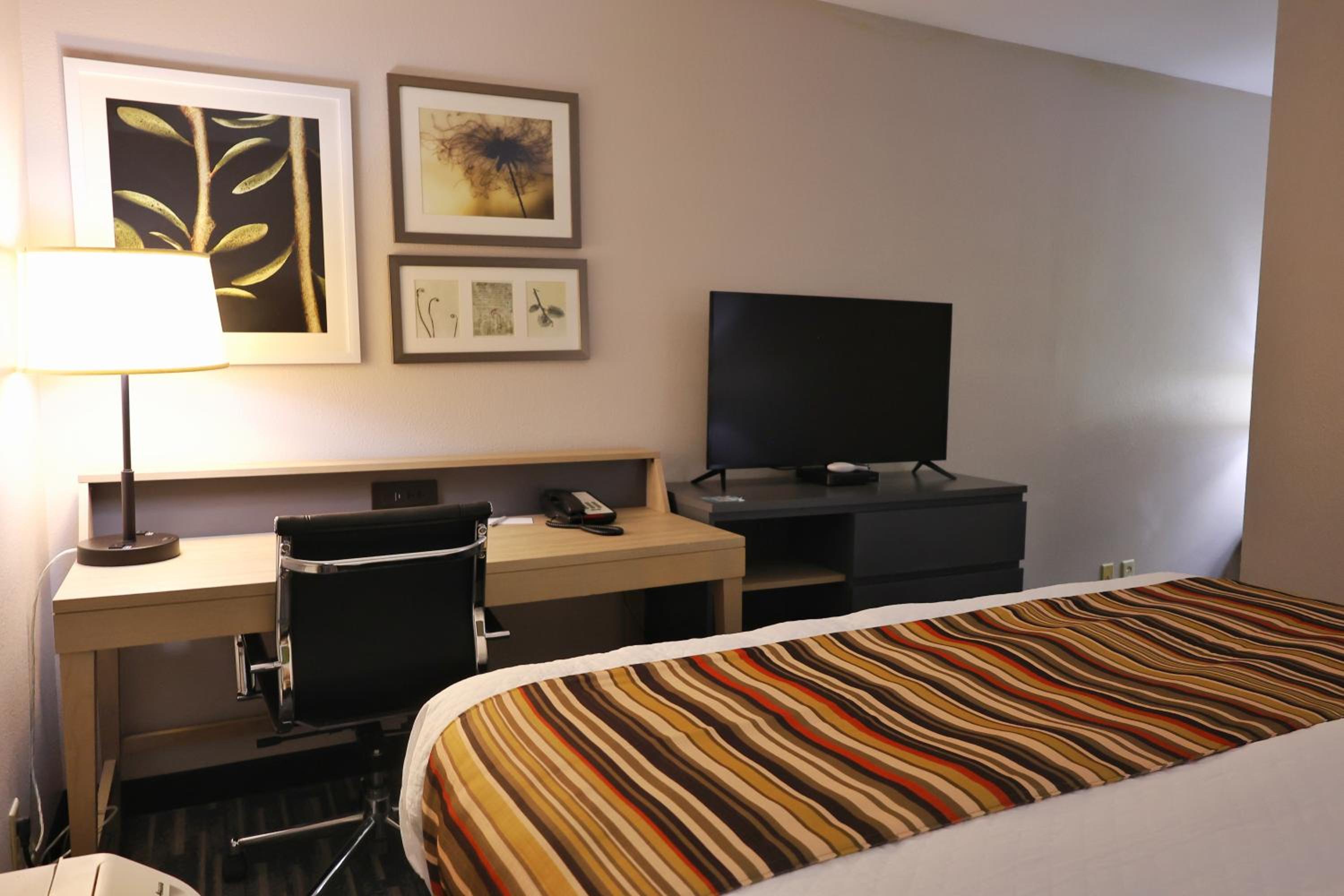 Country Inn  Suites by Radisson, Sparta, WI - Property Image 7