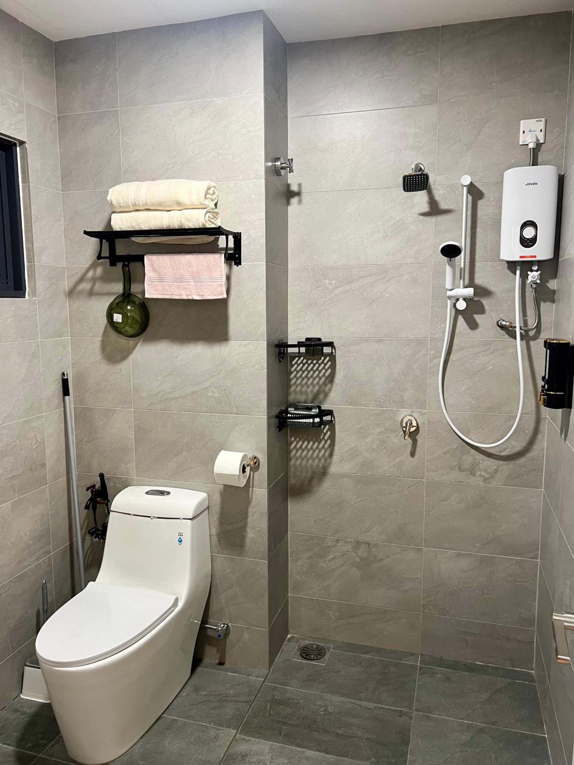 Sunsuria Forum Premium Soho 3Pax