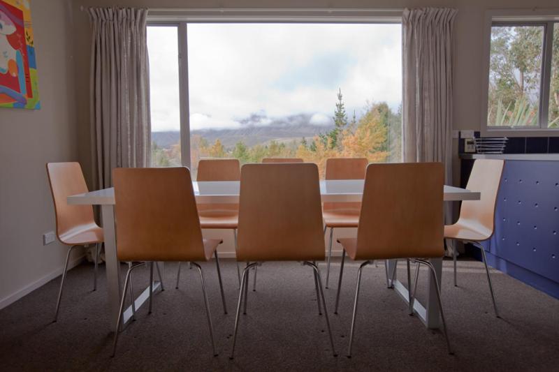 Top House - Lake Tekapo view 3