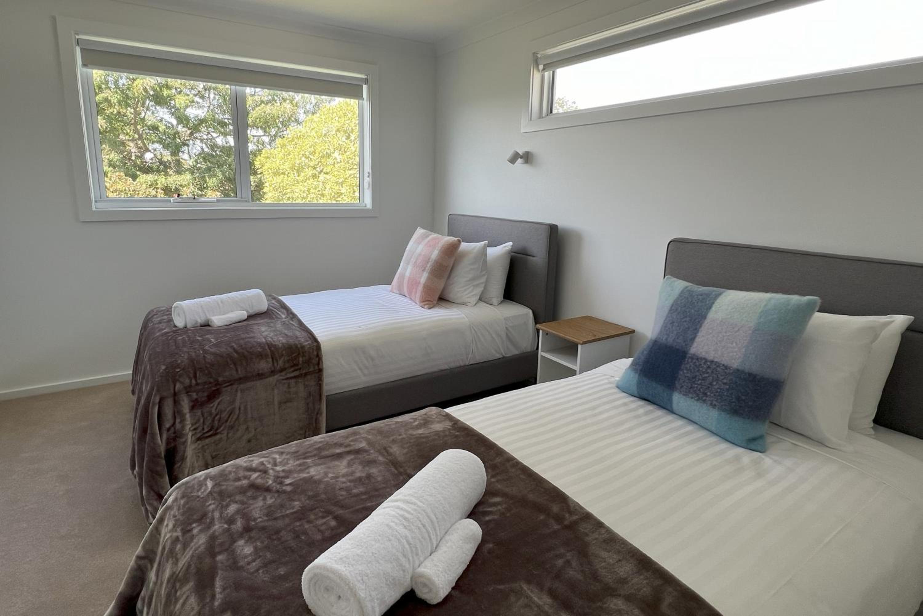 TOP DECK - Panoramic water views of the Bay of Fires