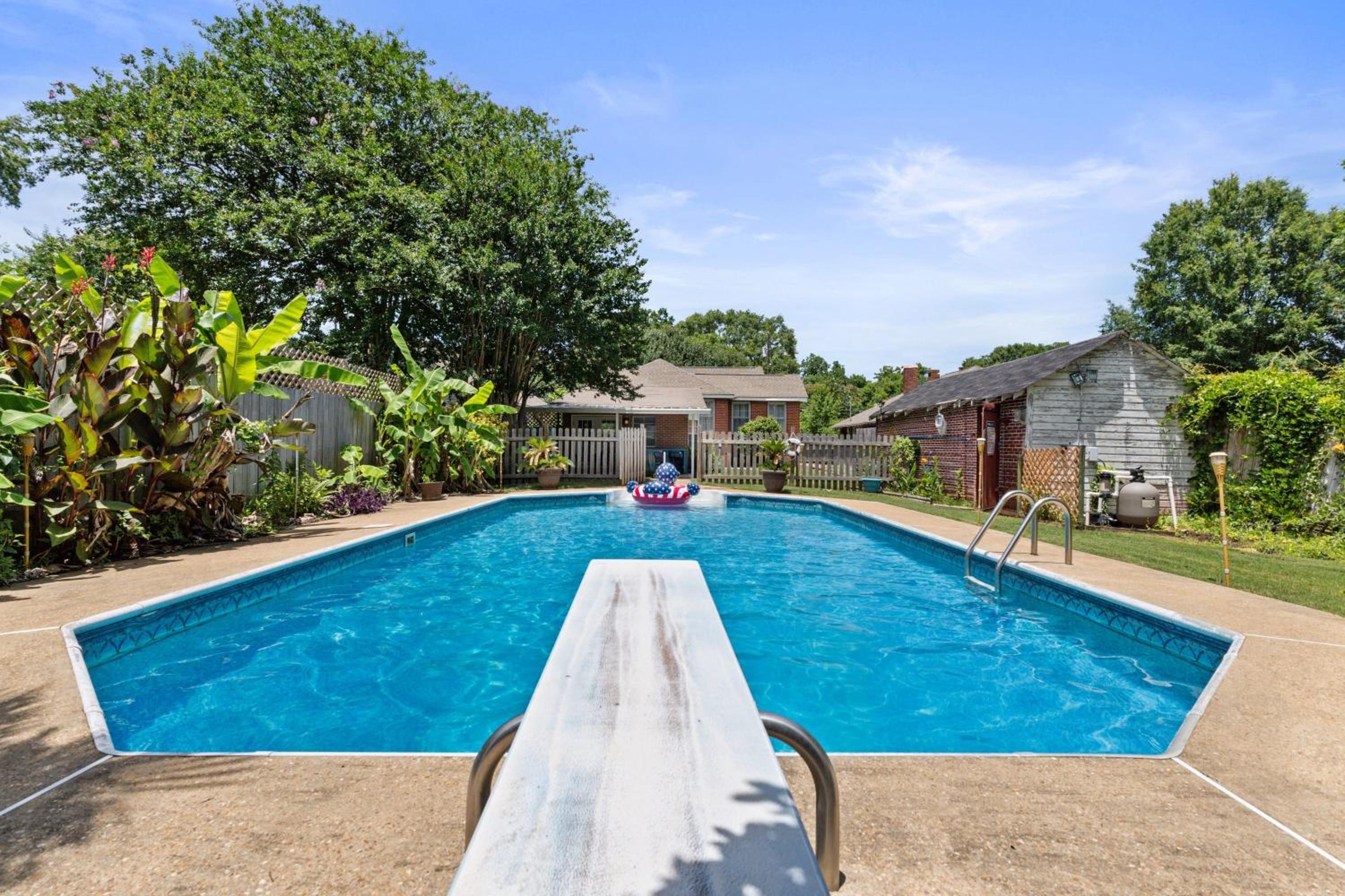 Mins to Zoo - Capitol Heights Hideaway view 3