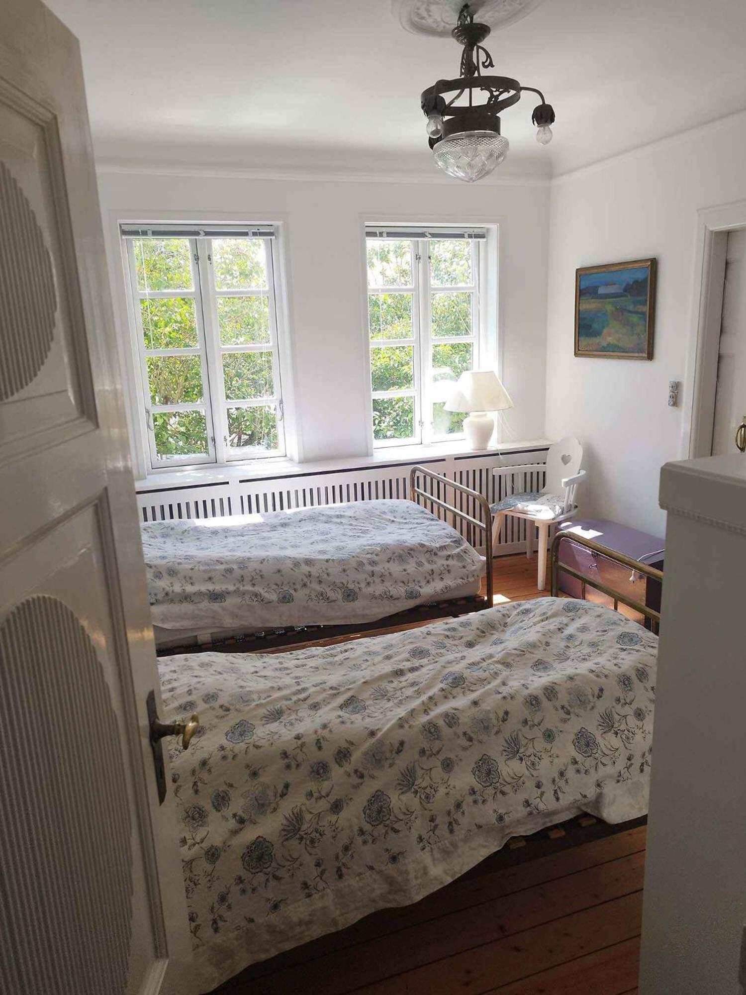 Family-Friendly Villa In Quiet Neighbourhood