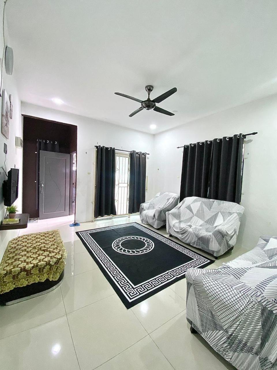 Casaria Homestay Paka