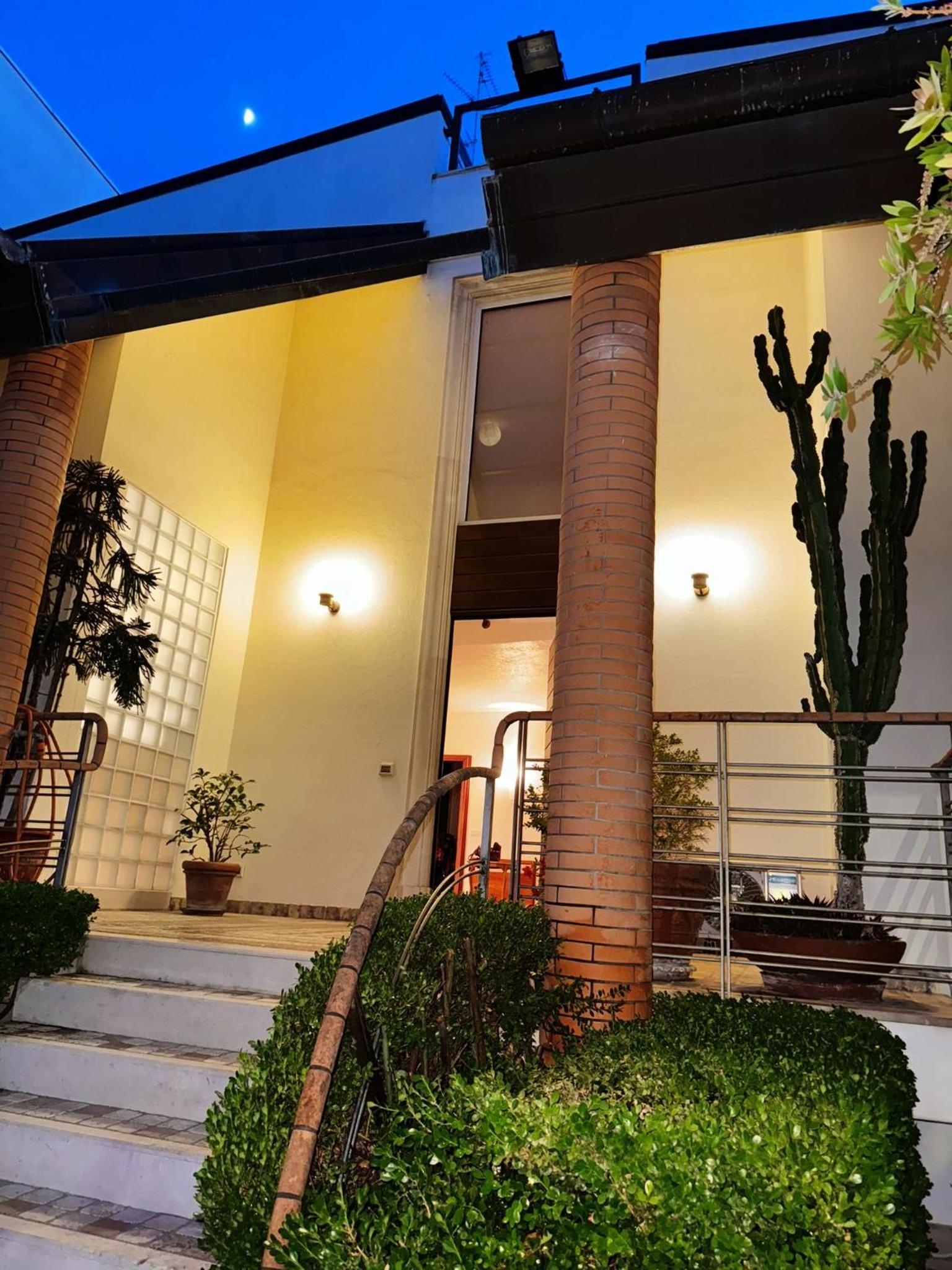 Luxury Palace Di Bitonto view 4