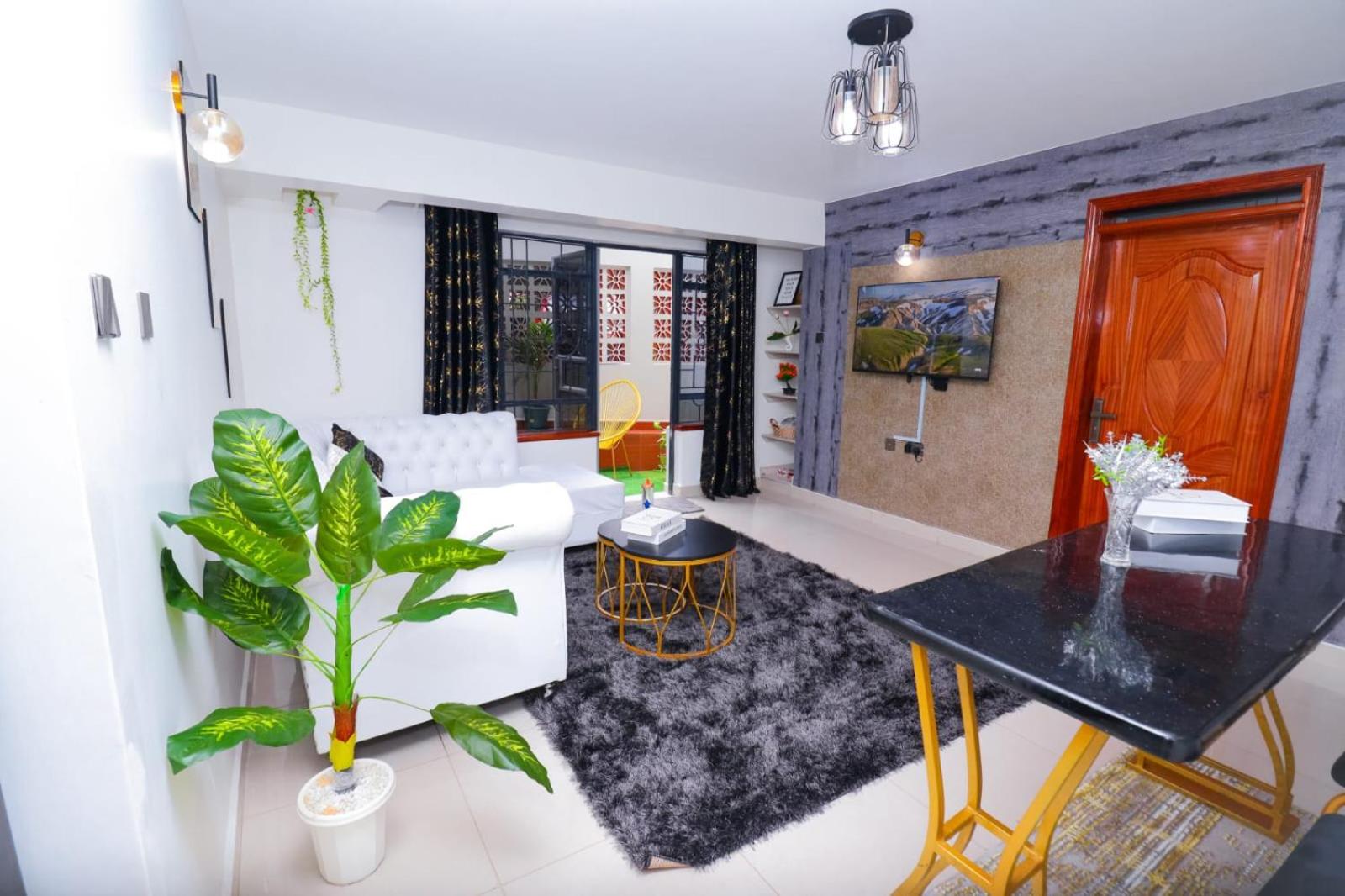 Westland's 1bedroom- Best Rated Lounge view 3