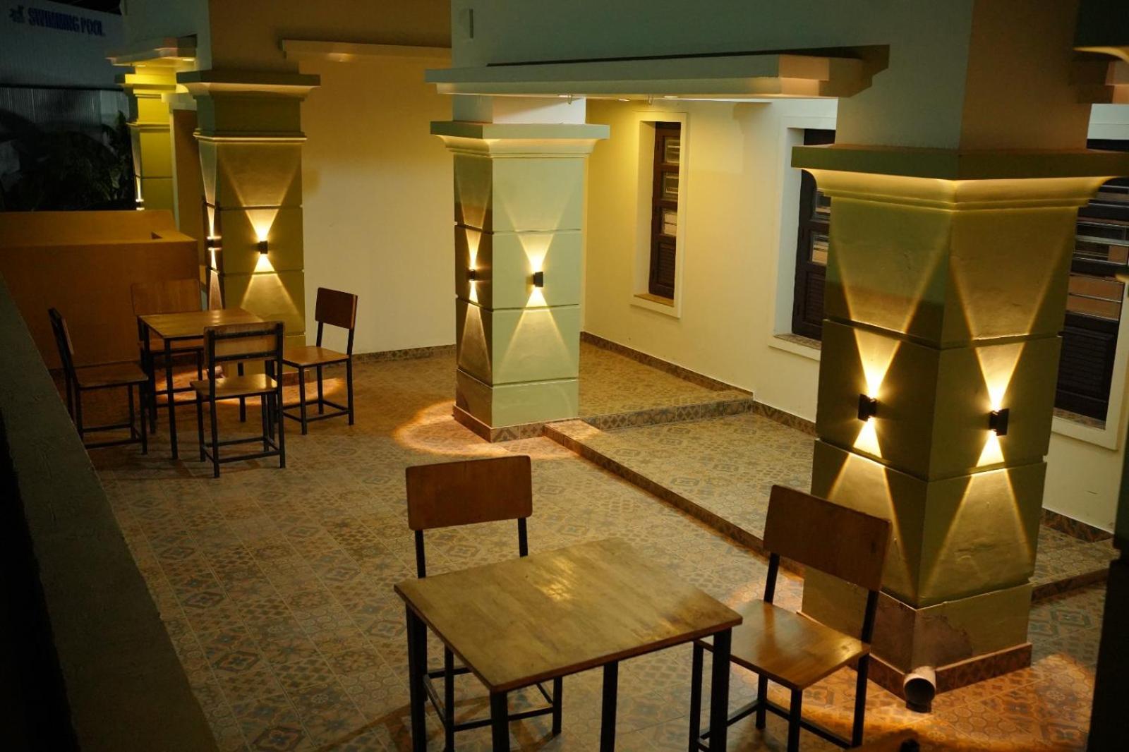 Hill Club Square view 2