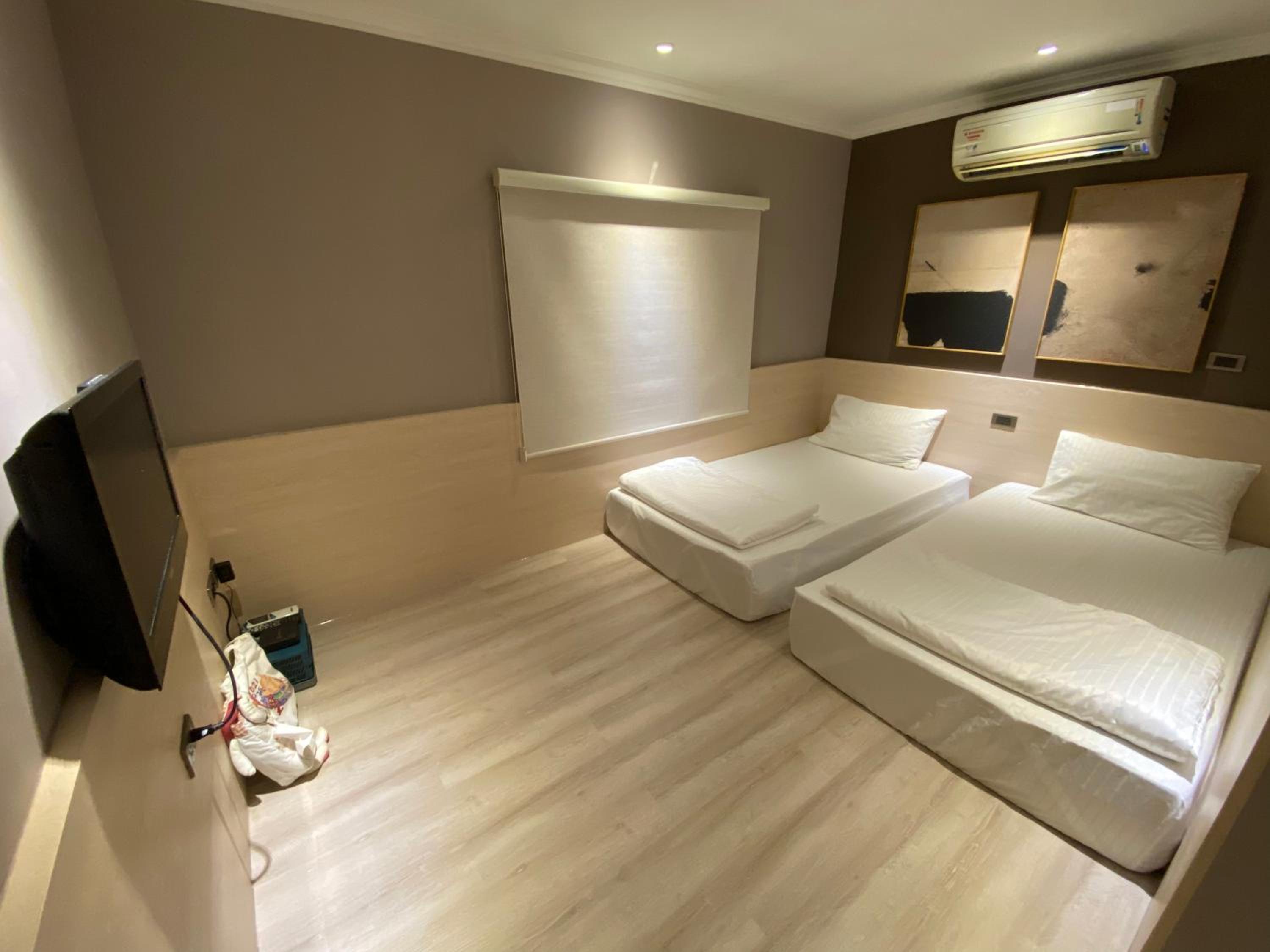 hotel room
