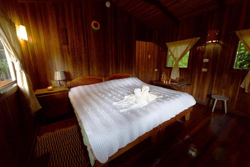 Lodge Mirador - Great Swimming pool - Kitchen - BBQ - Netflix