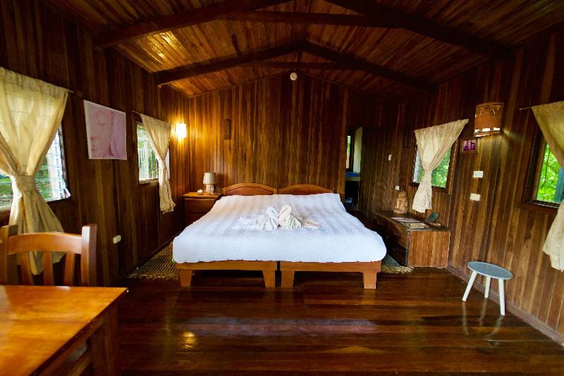Lodge Mirador - Great Swimming pool - Kitchen - BBQ - Netflix