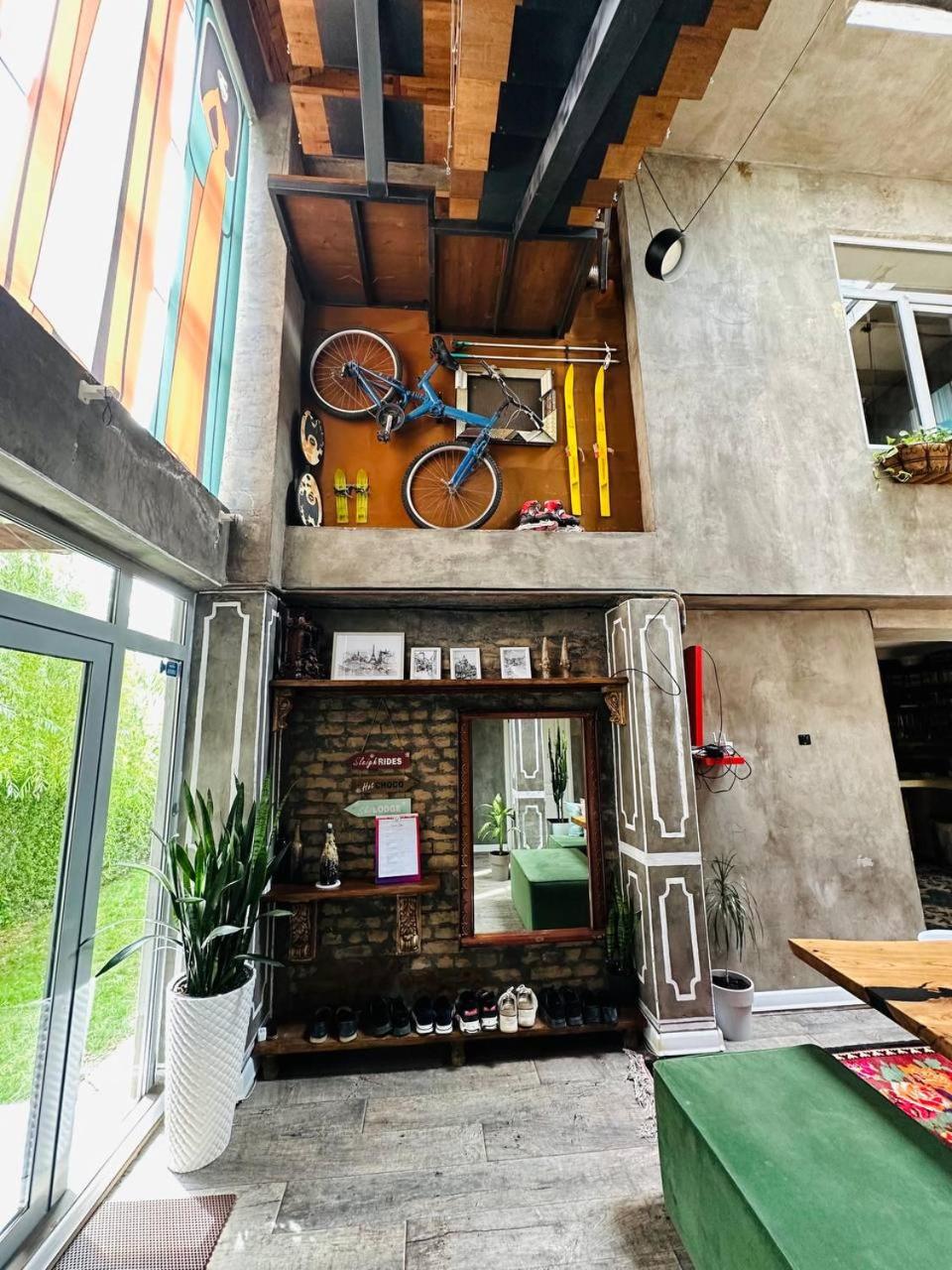 Sweet Home Art Boutique