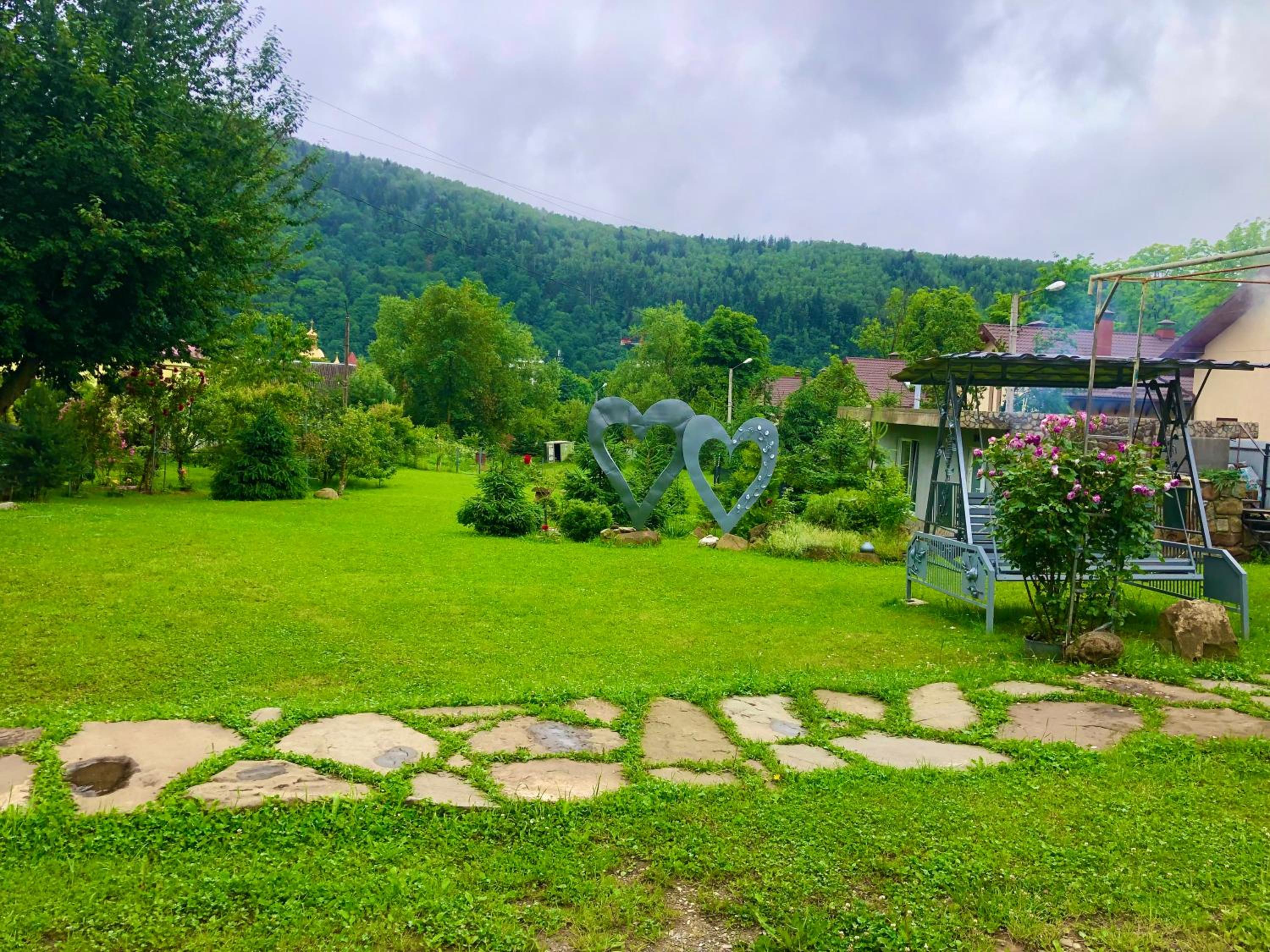 Good House Yaremche view 4