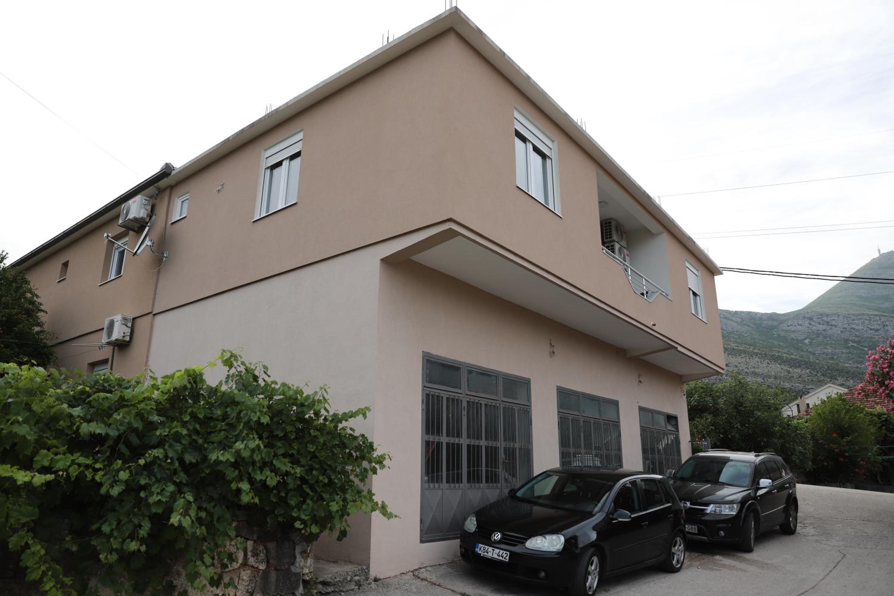 Apartmani Lara