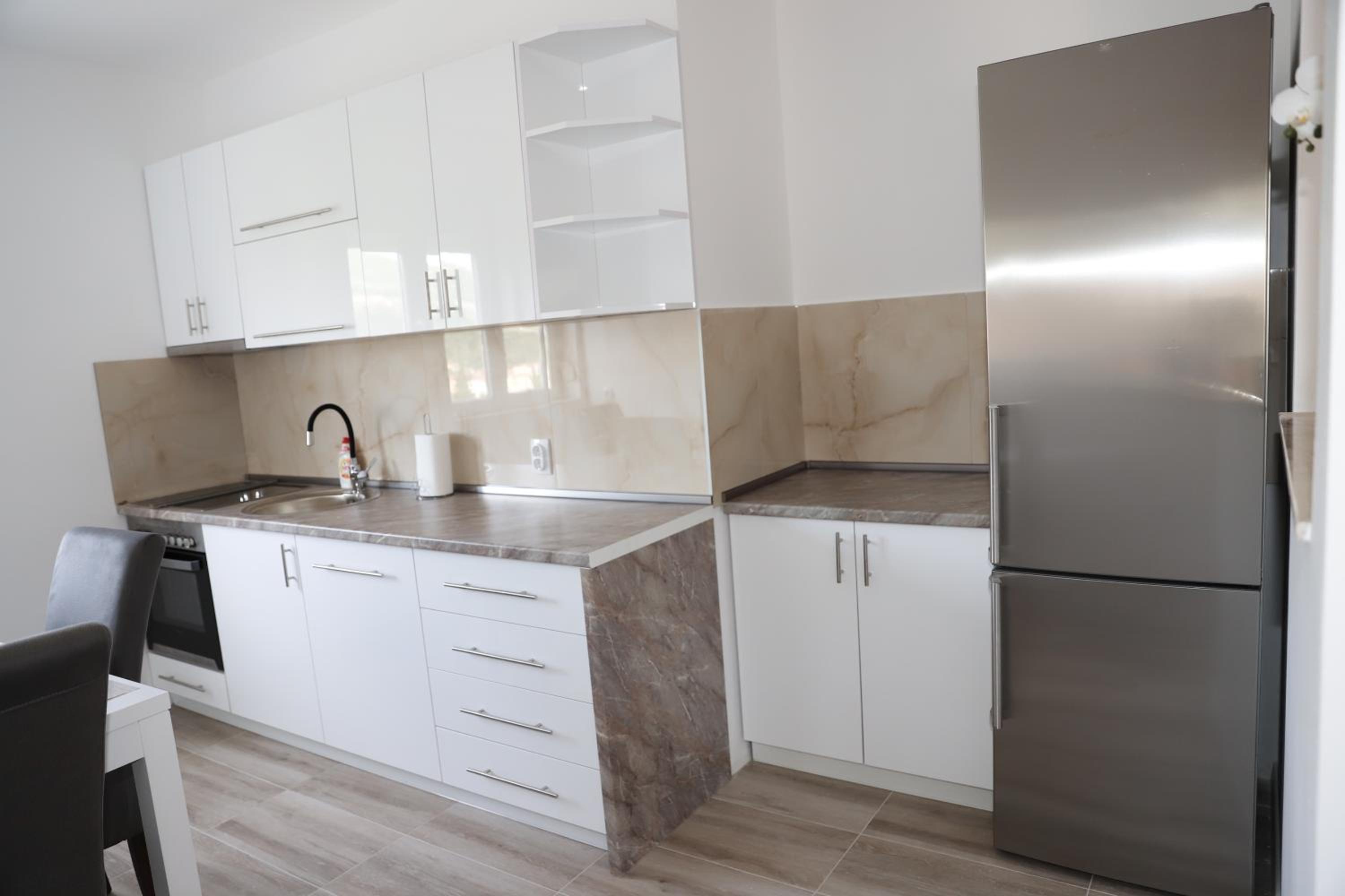 Apartmani Lara