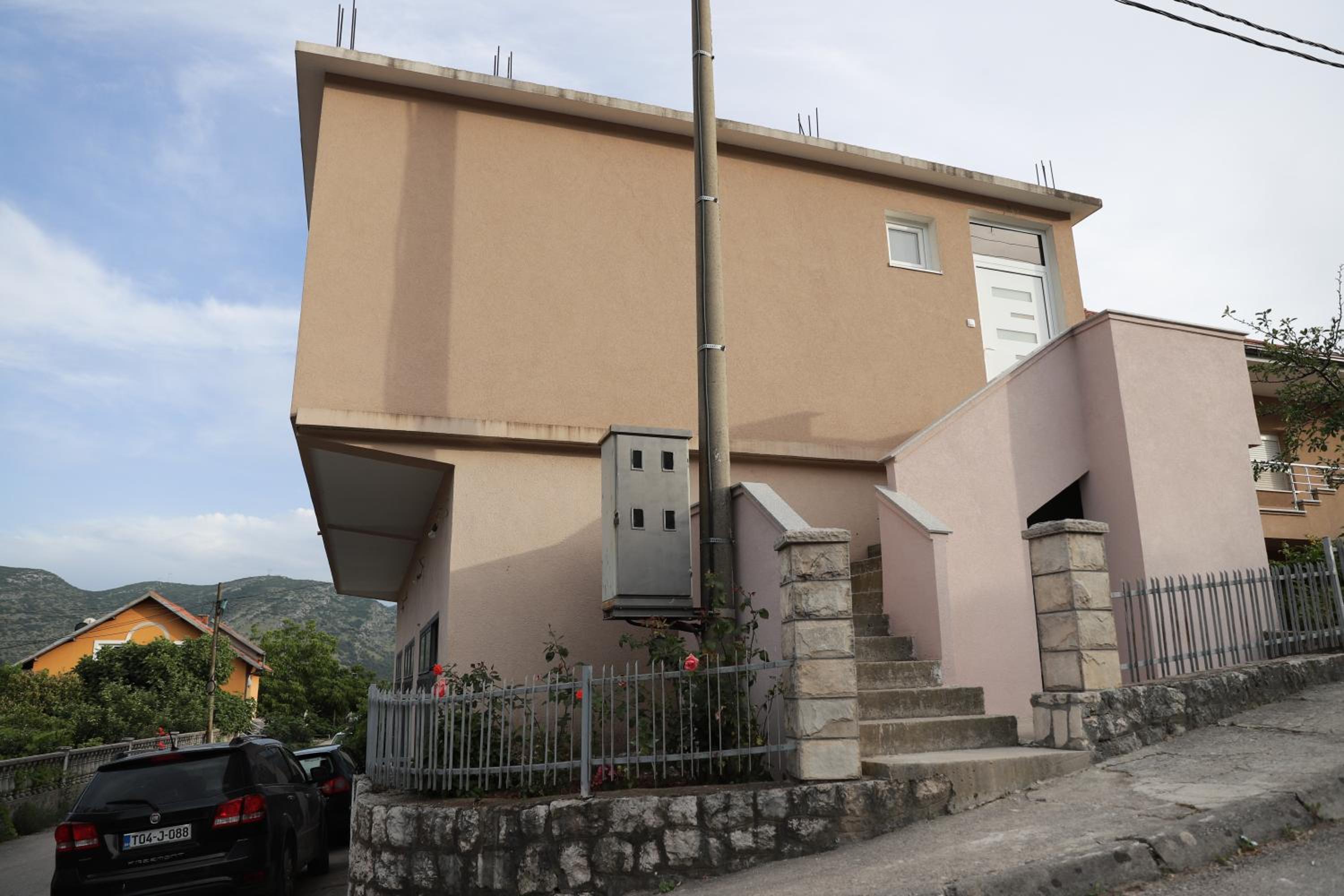 Apartmani Lara