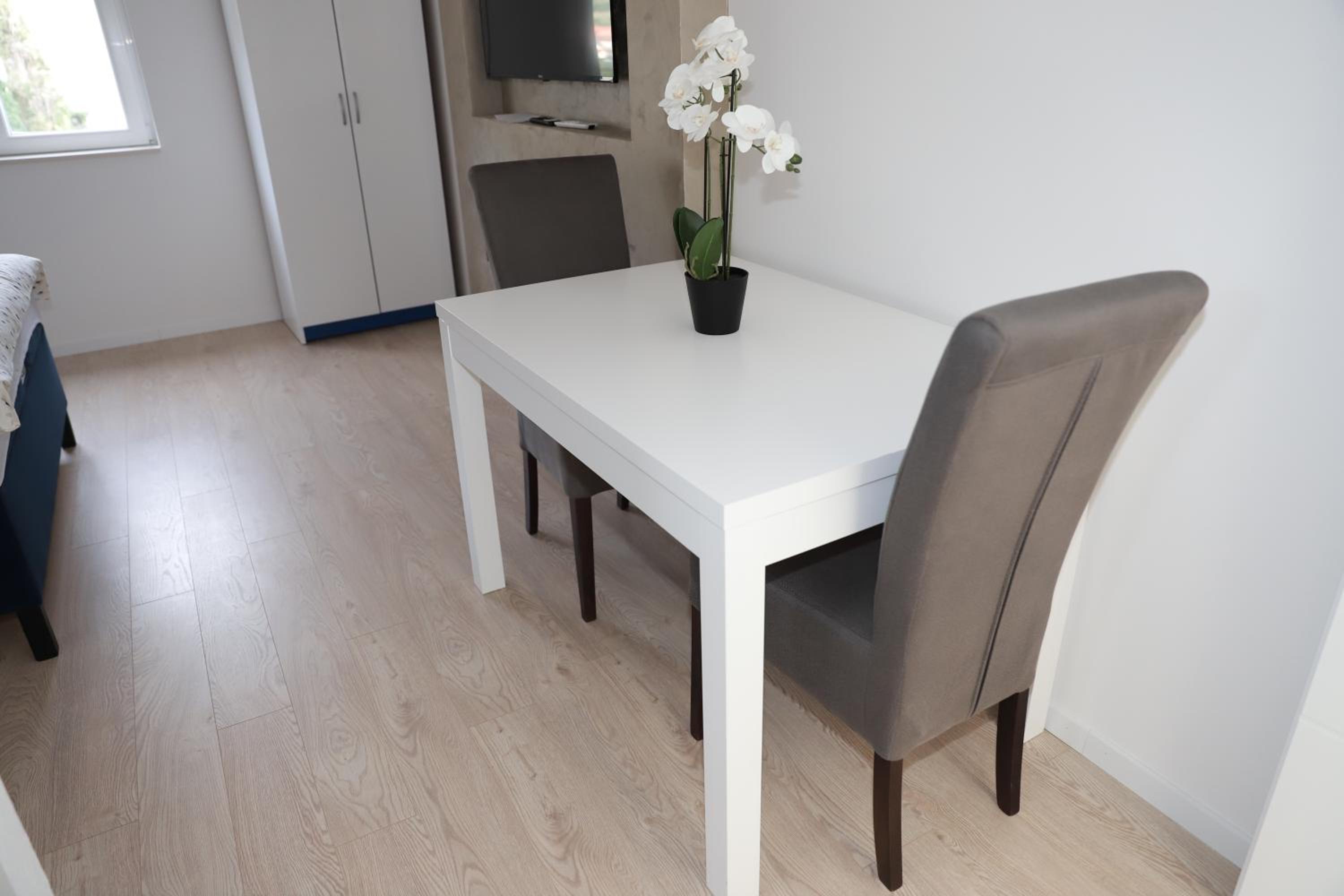 Apartmani Lara