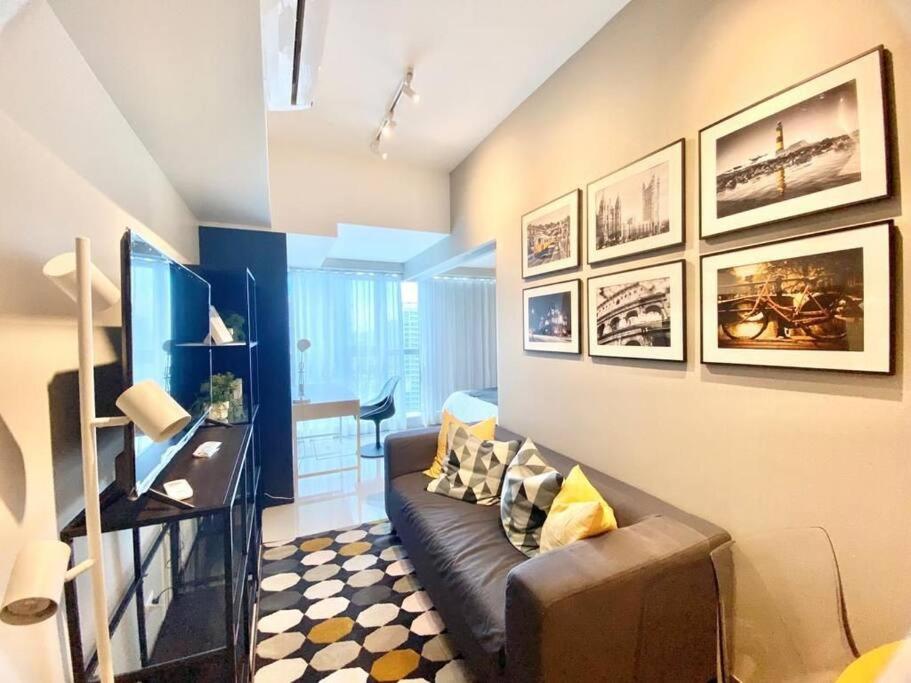 Stylish Urban Retreat in the Heart of BGC