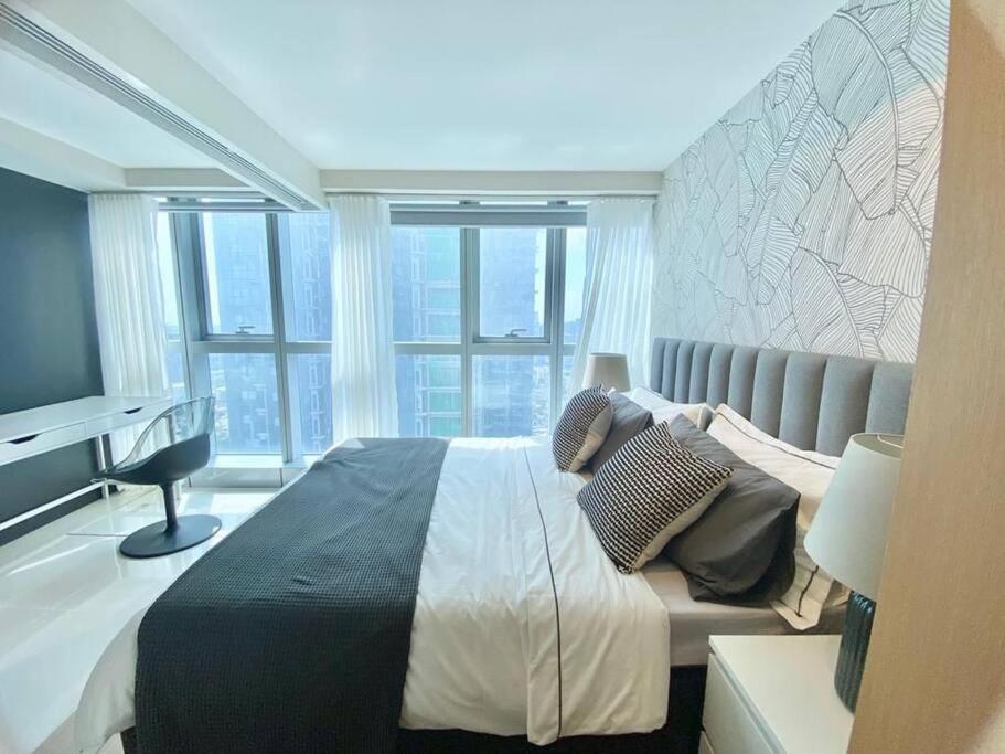Stylish Urban Retreat in the Heart of BGC