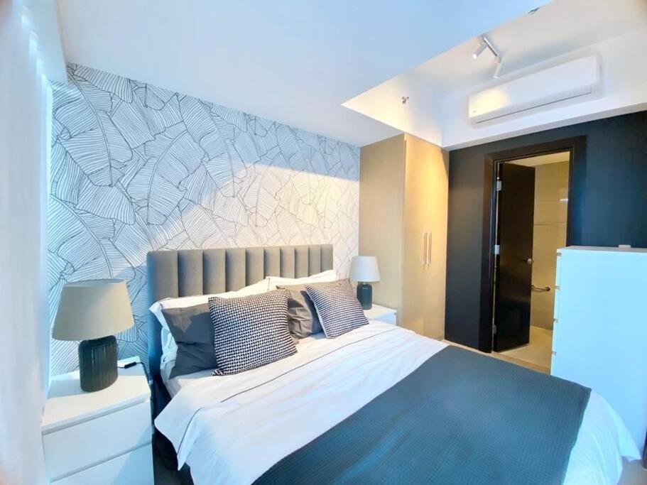 Stylish Urban Retreat in the Heart of BGC