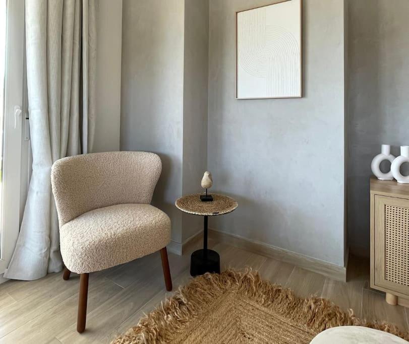 Casa Paloma Blanca