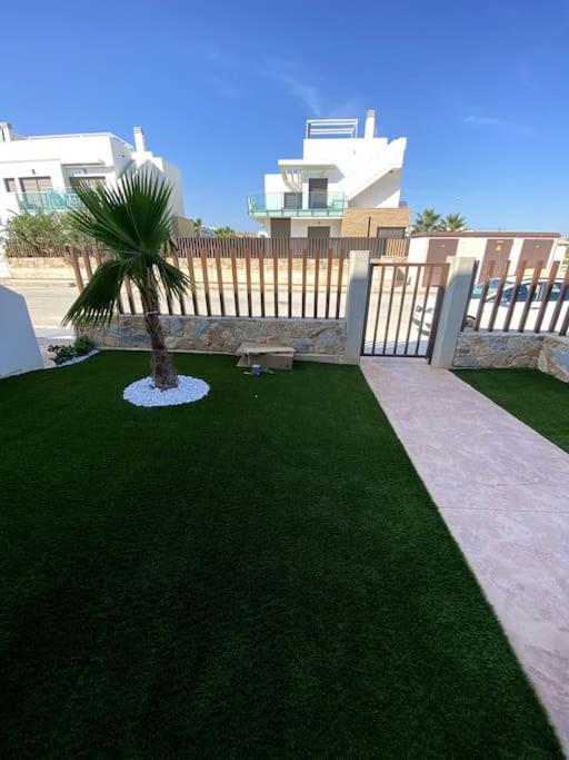 Casa Paloma Blanca