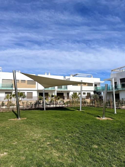 Casa Paloma Blanca