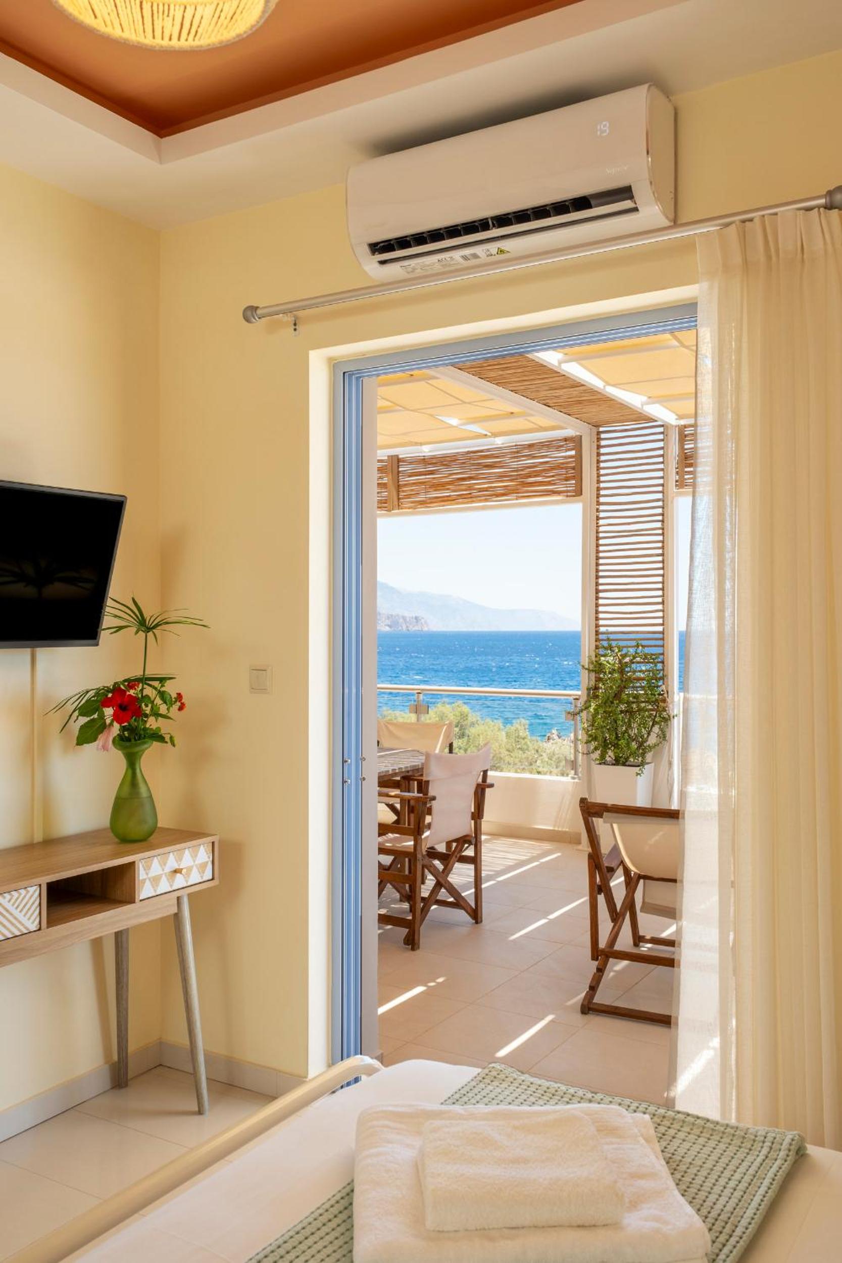 Aris Apartment photo 4