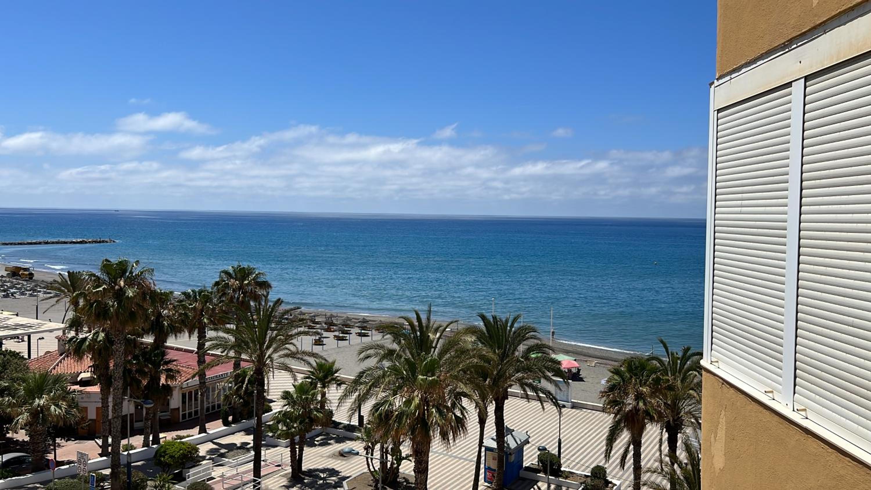 Estudio MAR EN CALMA, Primera Línea de Playa con Vistas al Mar photo 4