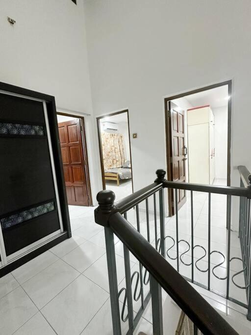 Homestay Serdang UPM MAEPS MARDI IOI CITY MALL - MOSLEM ONLY photo 5