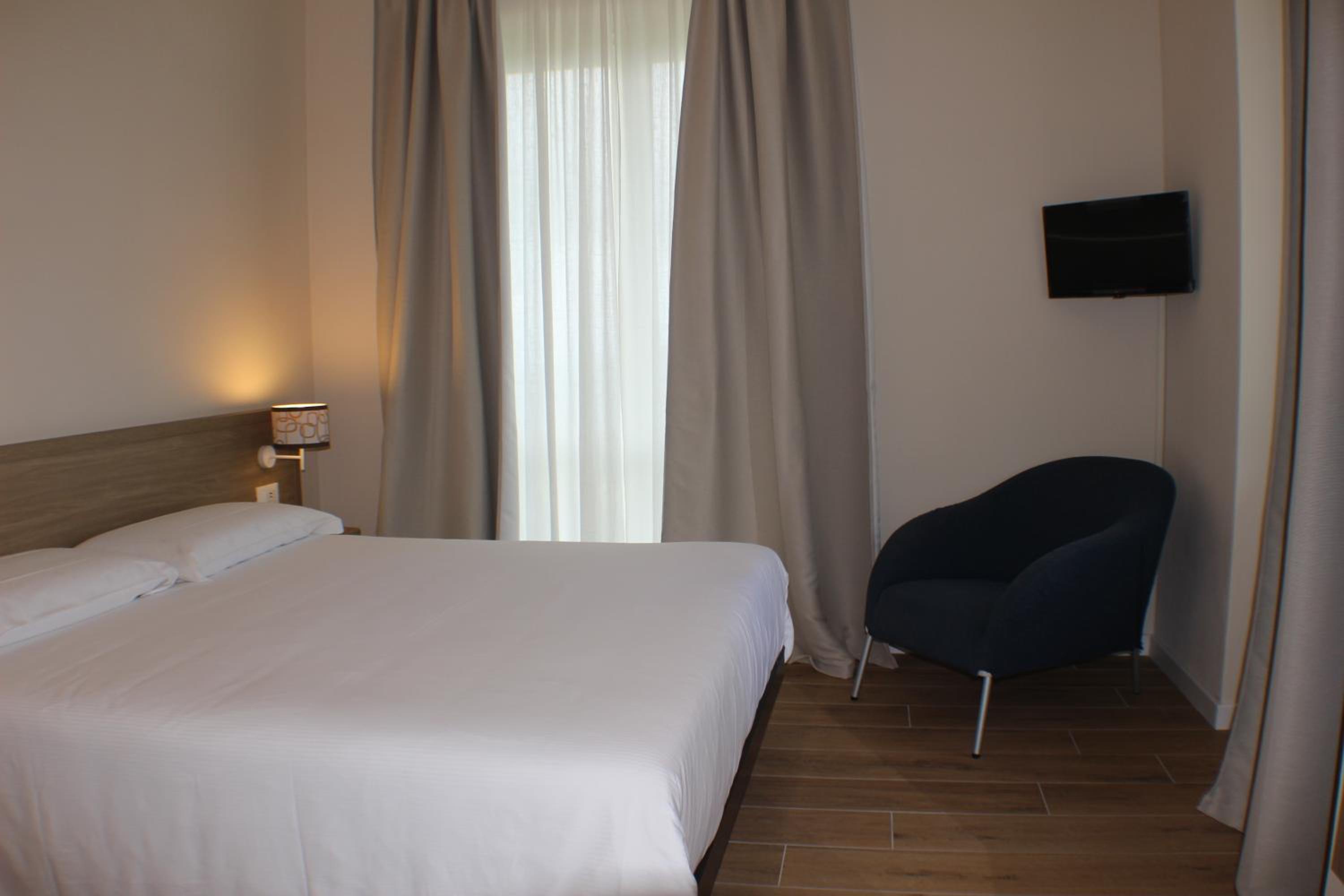 Photo 24