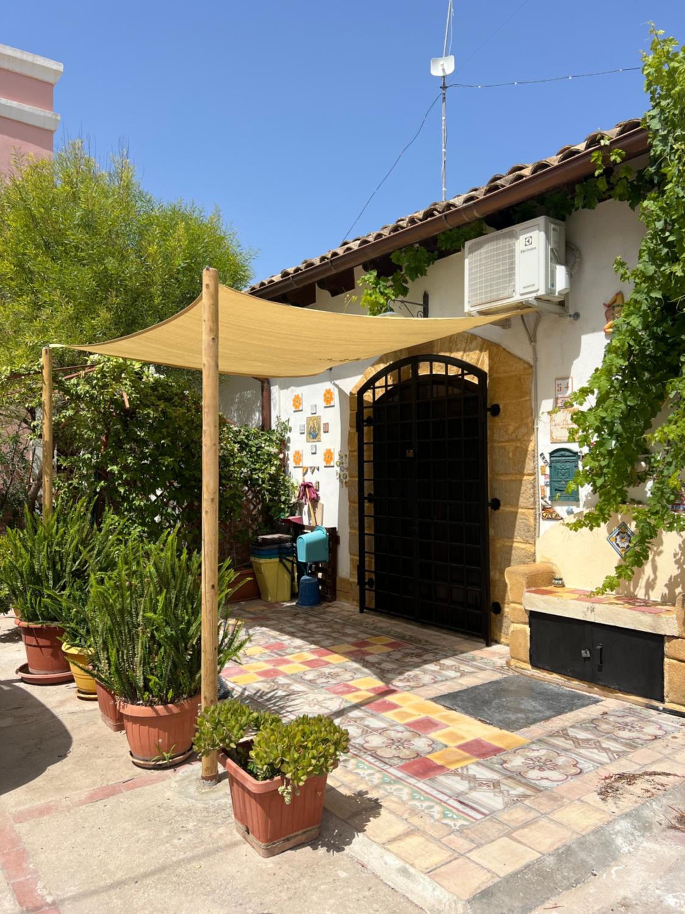 Hotel Casa Claudia - Image 1