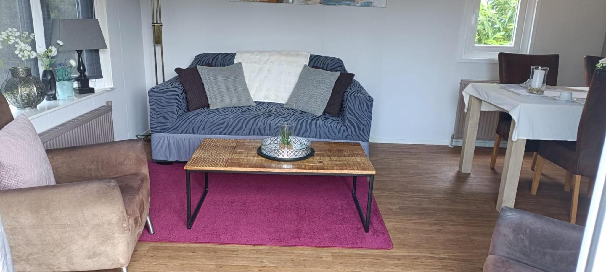 Chalet with 2 bedrooms for 4 people for rent in Hoorn Netherlands