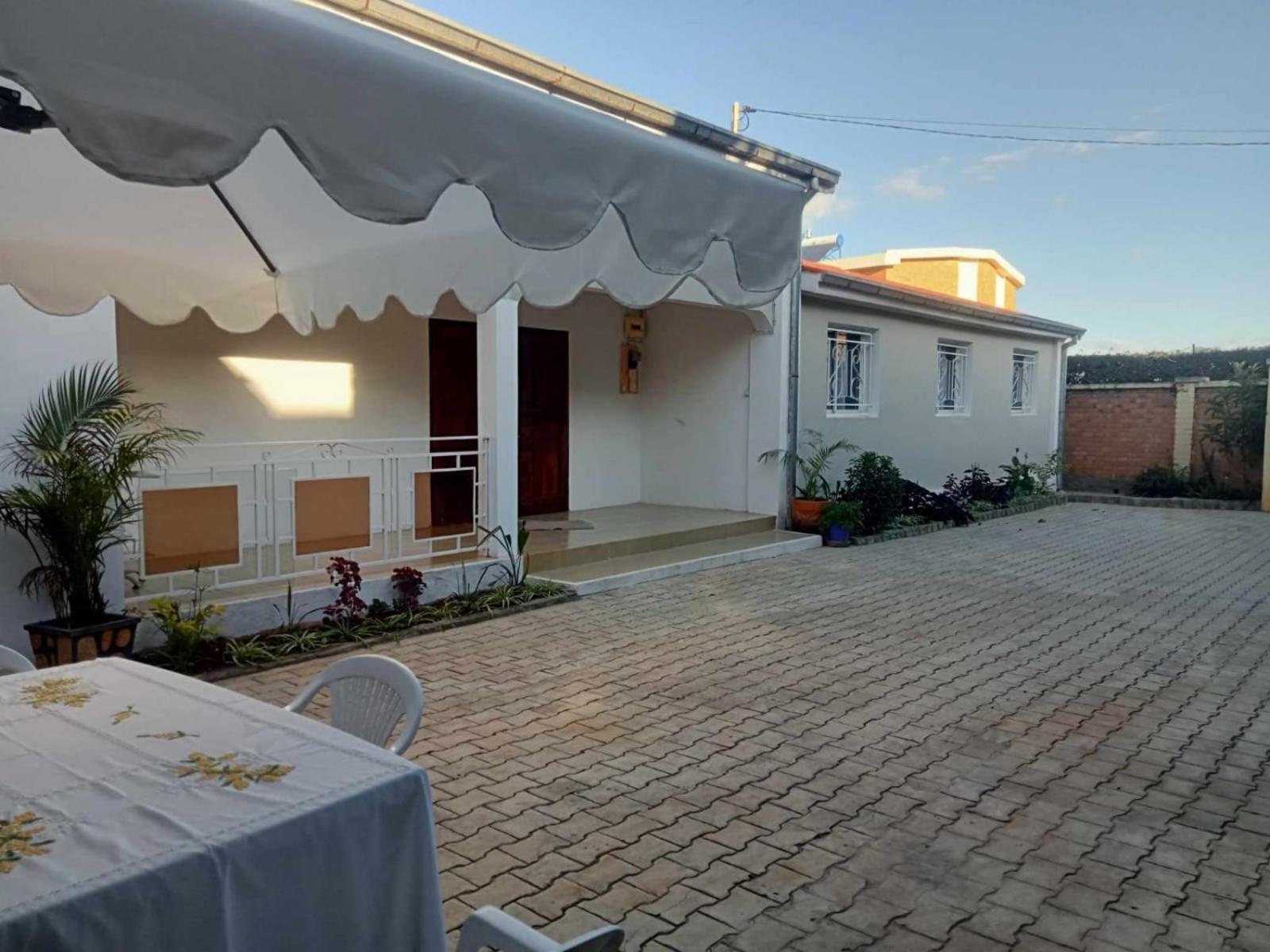 Villa en résidence proche de l'aéroport