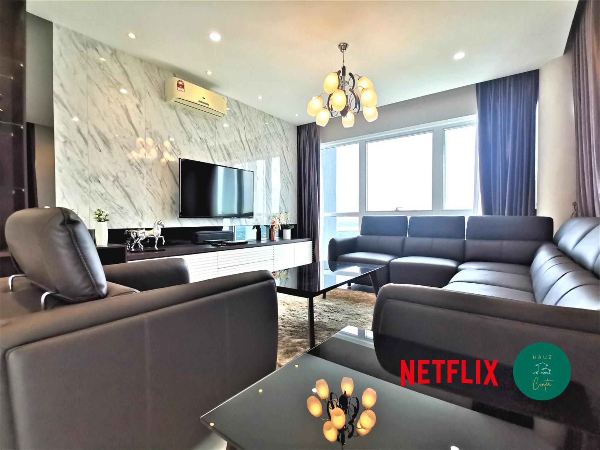 Superior Duplex 6 PAX Medini Signature #Legoland#Iskandar Puteri photo 1