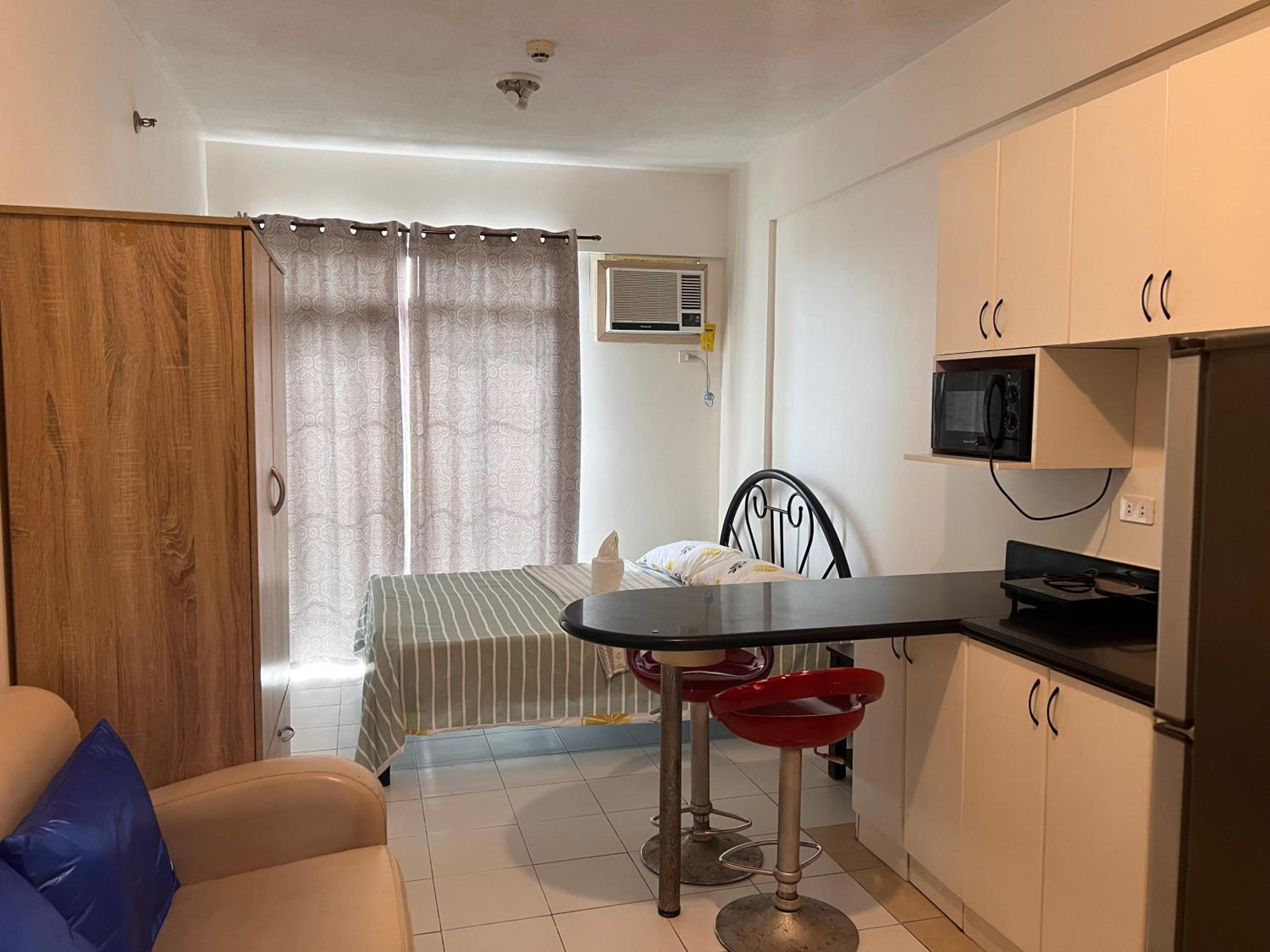 Studio unit for rent view 5