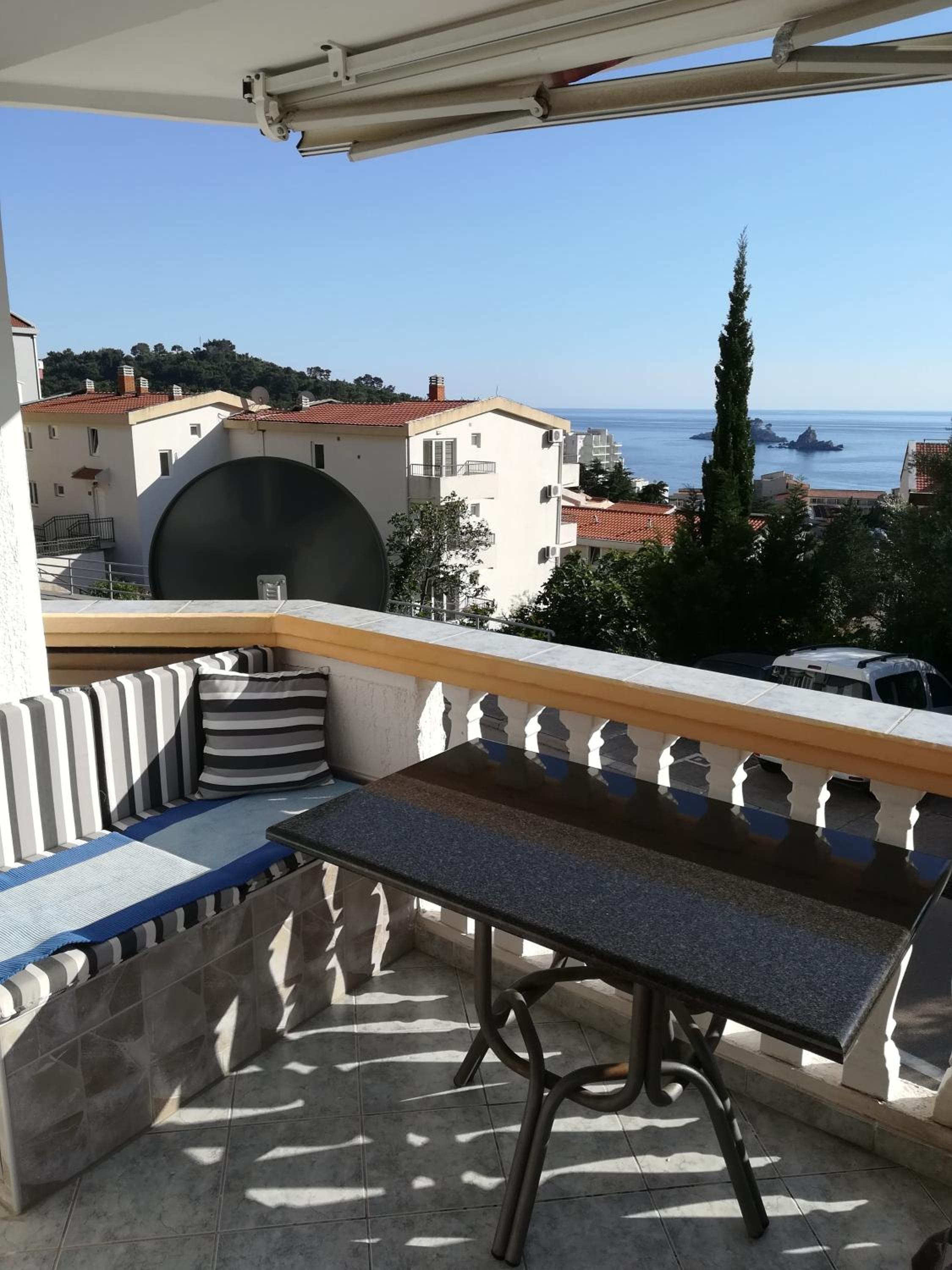Petrovac na moru view 2