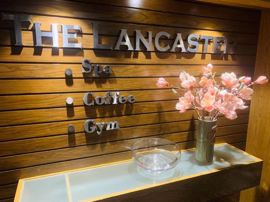 The Rixx Japantown Lancaster bathtub Netflix bar