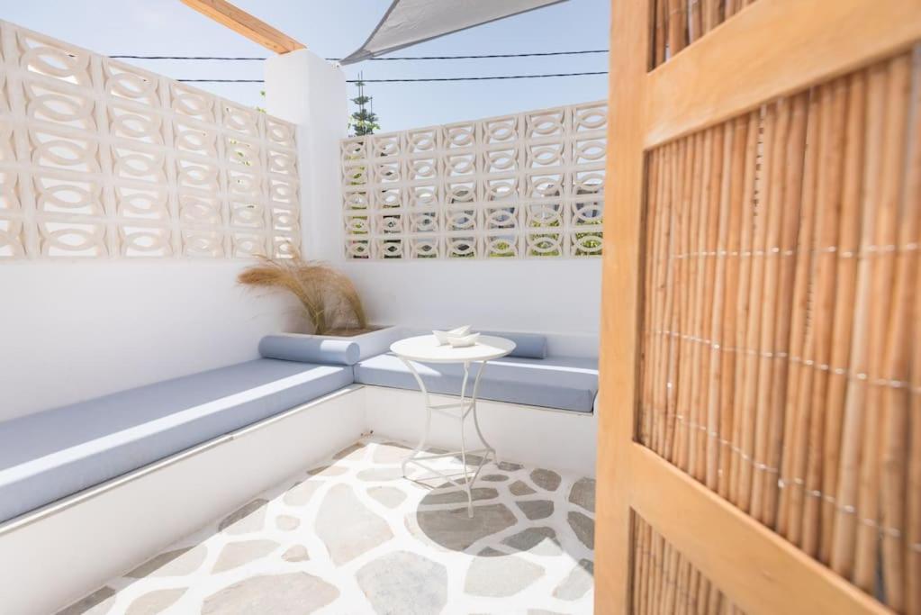 SWELL S12 new studio in Naousa photo 2