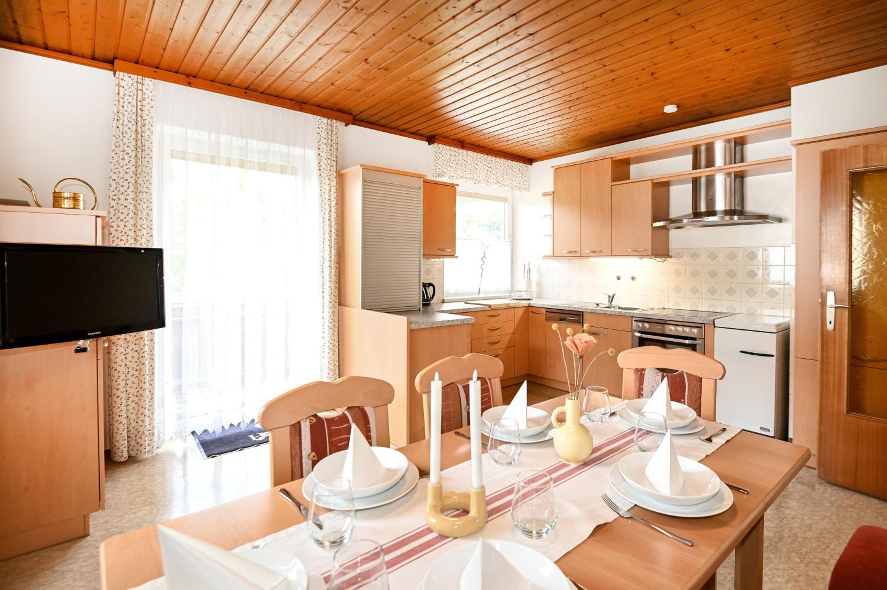 Ferienhaus JOLOISIA mit Blick auf Planai