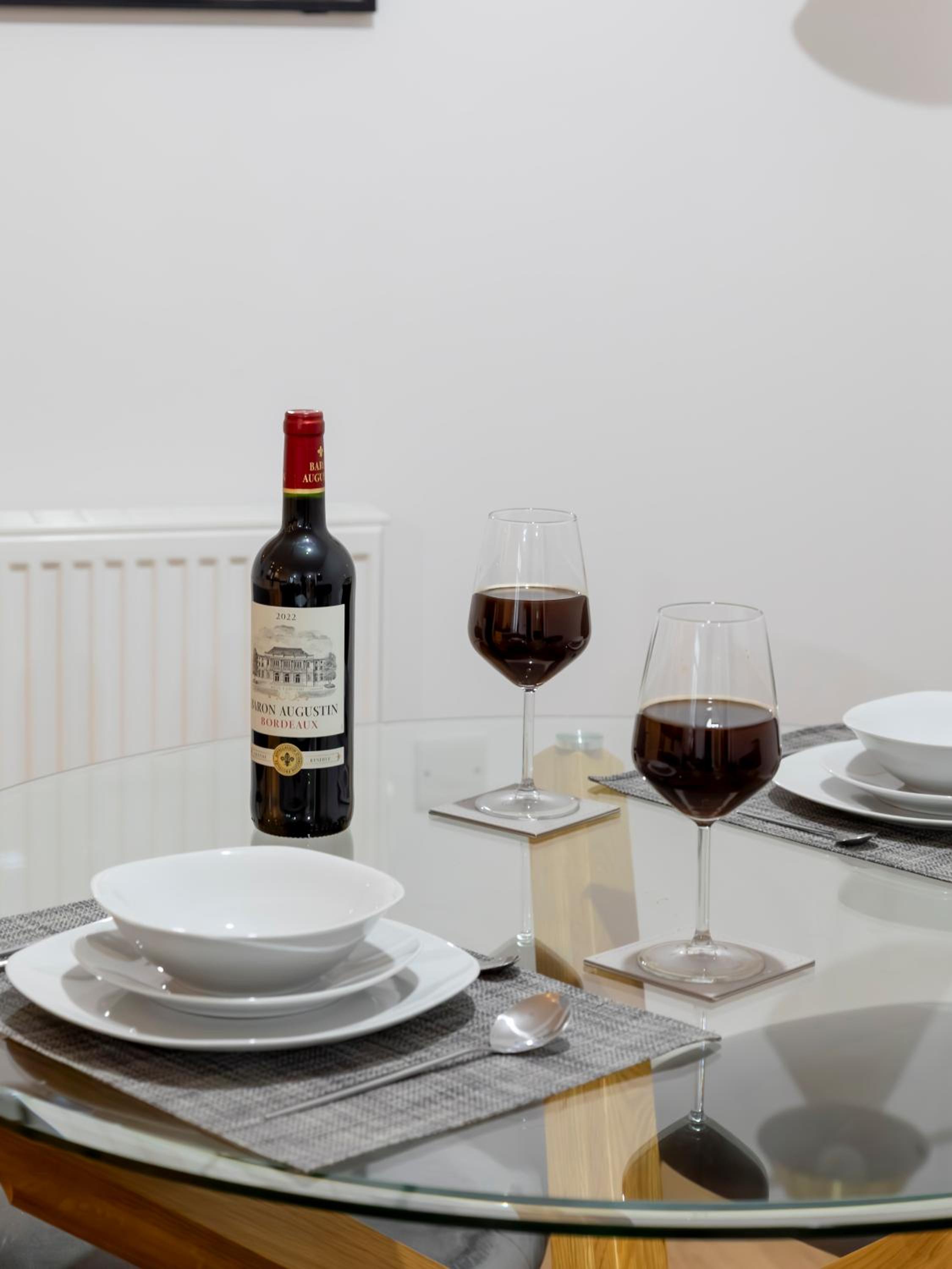 1 Bed Apartment - Redhill Central, Surrey, Gatwick #4, photo 12
