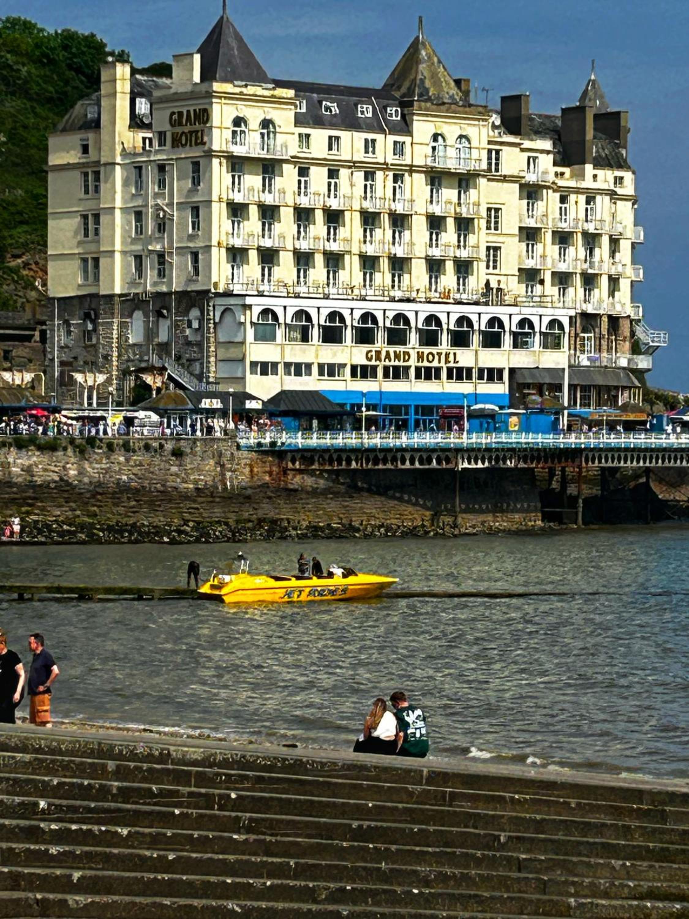 Hotel Gracie's Lodge at Woody's Glamping