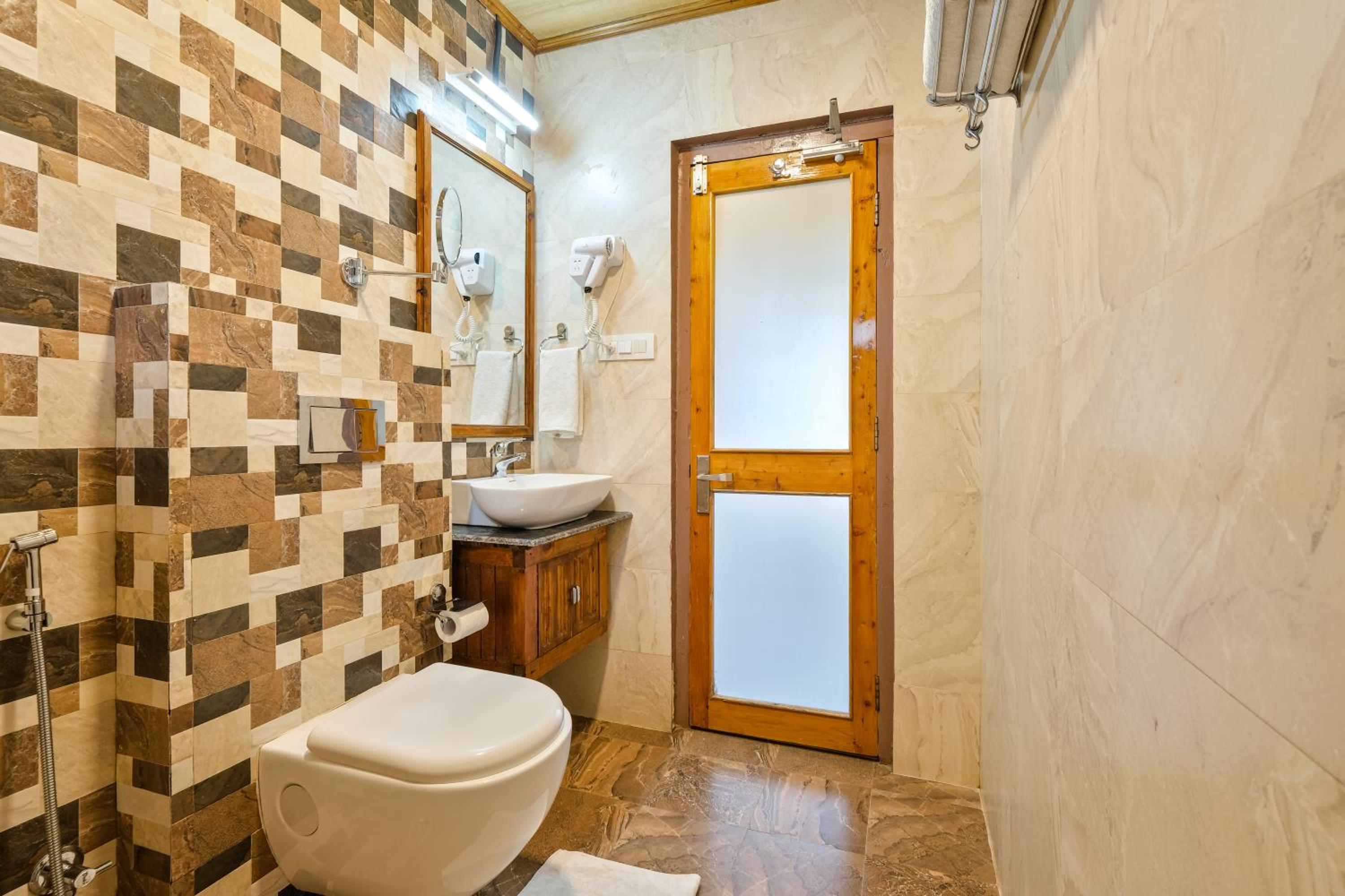 WoodVista Cottages