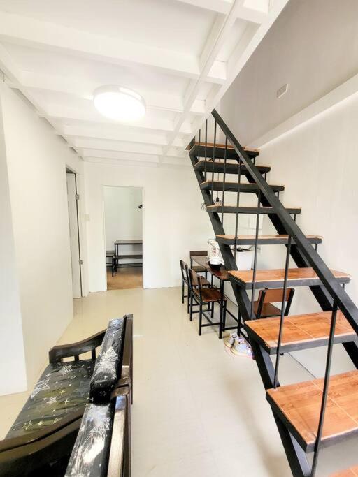 Tagaytay Green Cabin Staycation Free Parking Over10pax Public Transport Accessible 0101 view 5