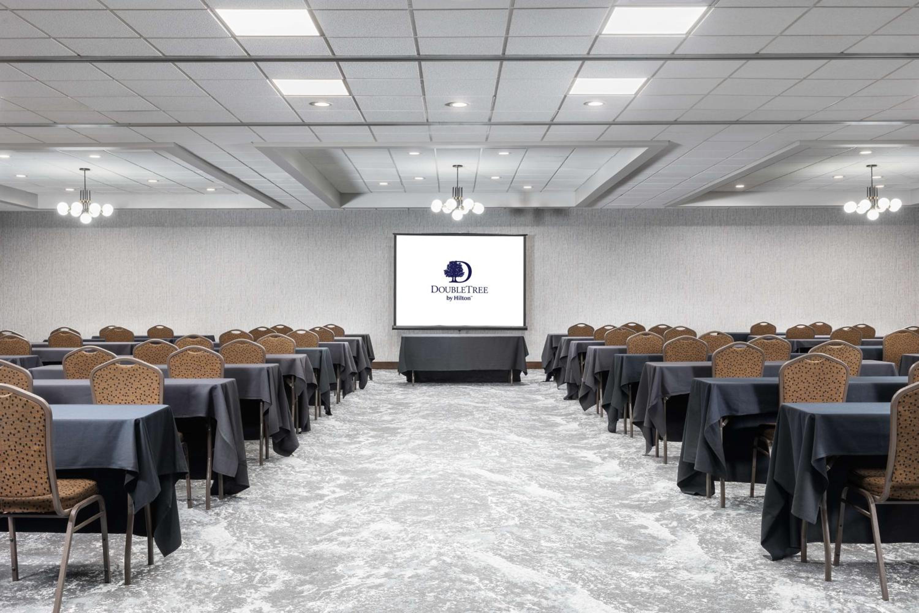 Doubletree By Hilton Greensboro Airport