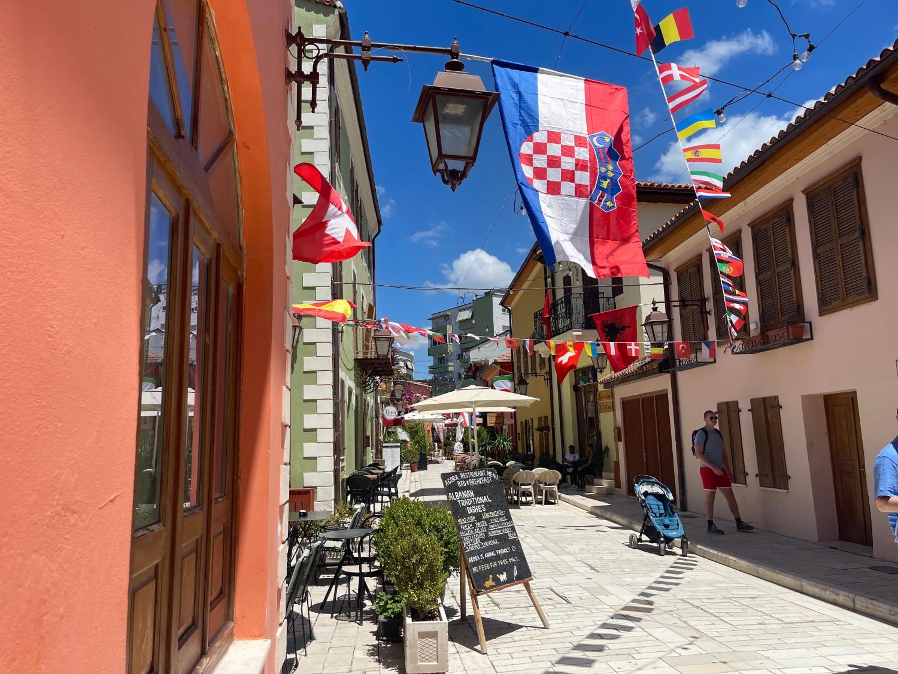 The cosy inn vlora