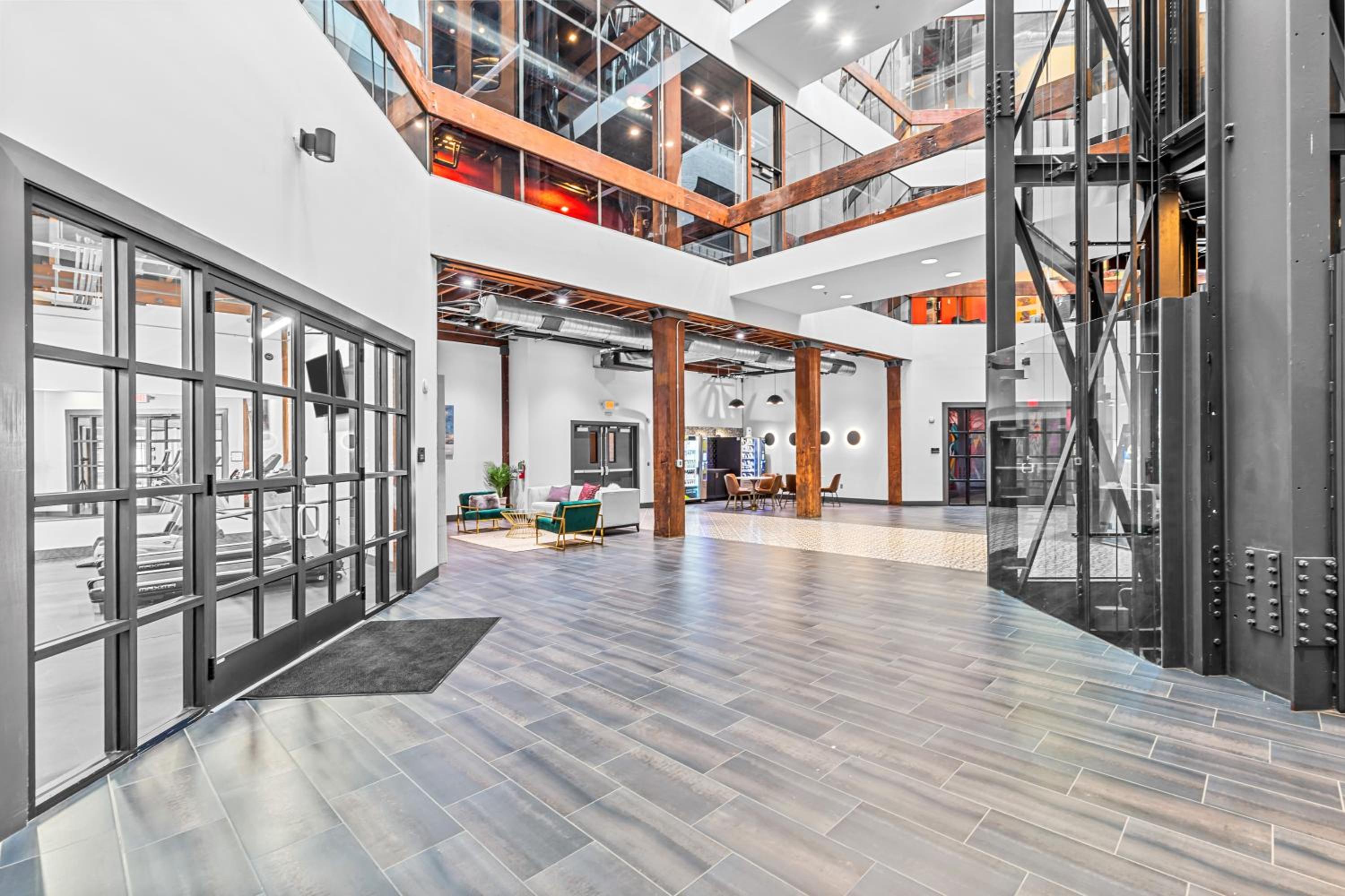 2BR Loft-Parking-Gym-Roof Deck-4K - Property Image 11