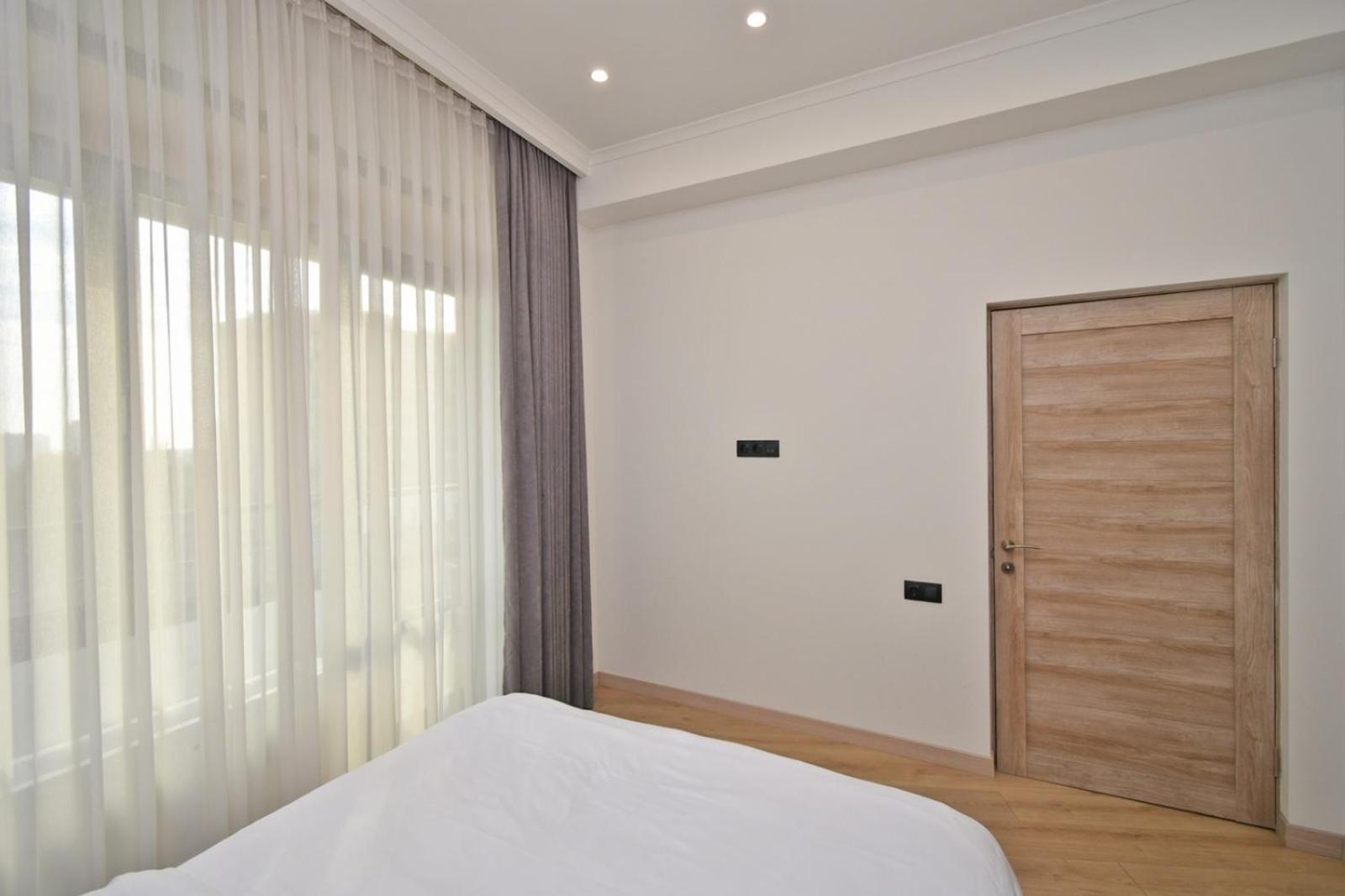 Demirchyan street, 1 bedroom Stylish apartment with Open Balcony DE140